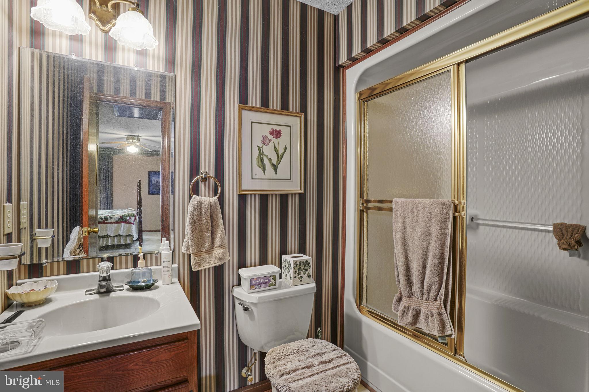 PANQUIA OAKS - Residential