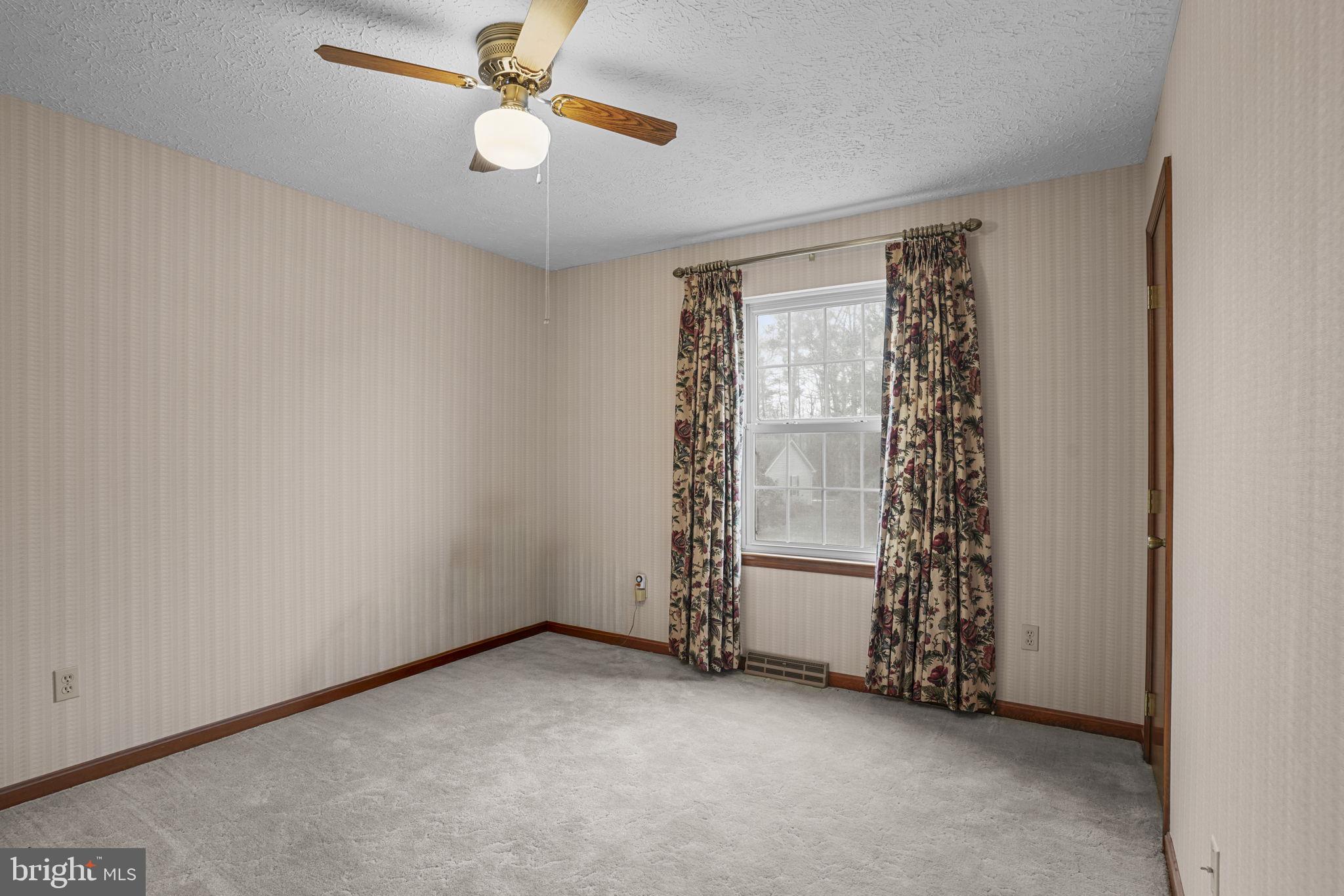 PANQUIA OAKS - Residential