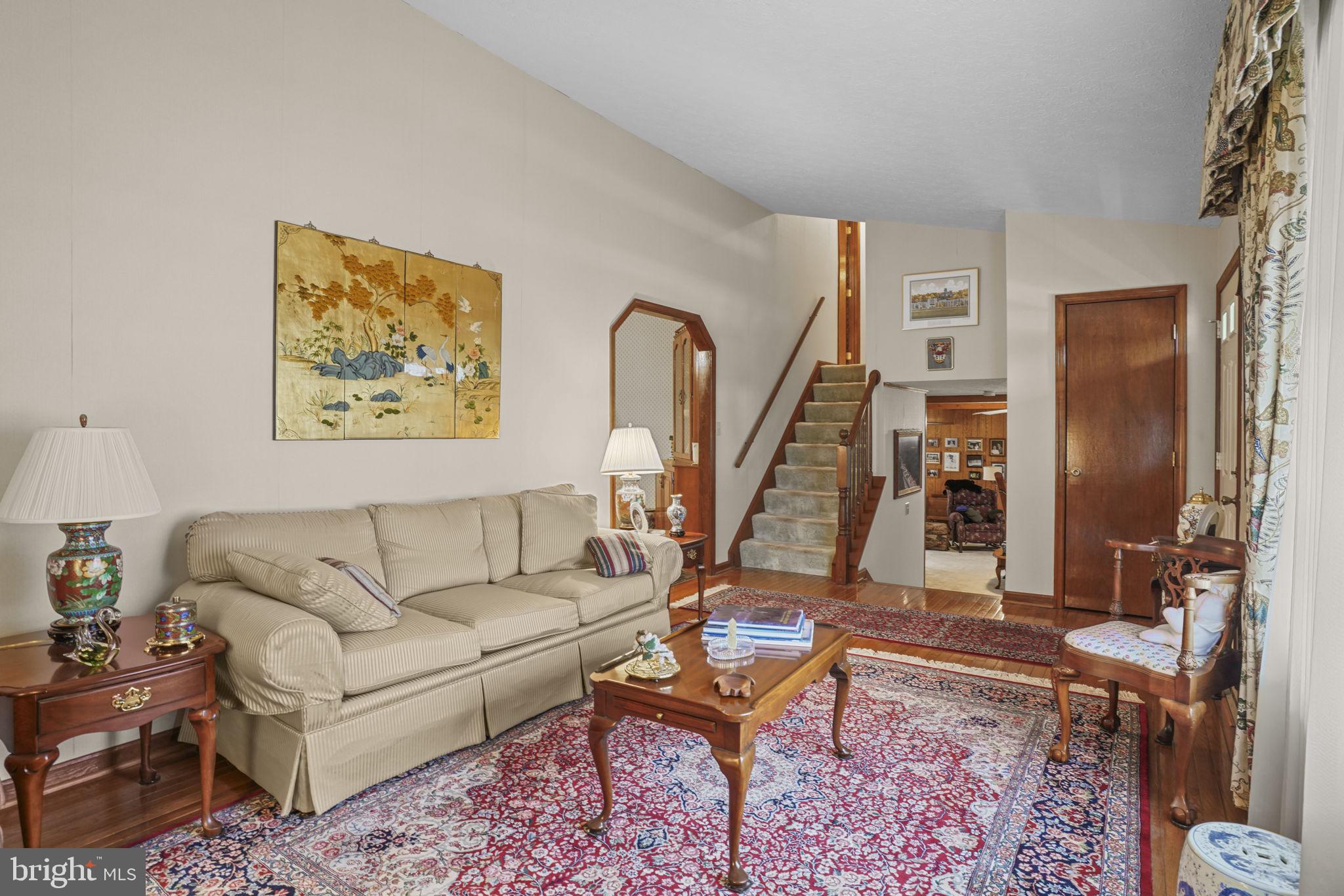 PANQUIA OAKS - Residential