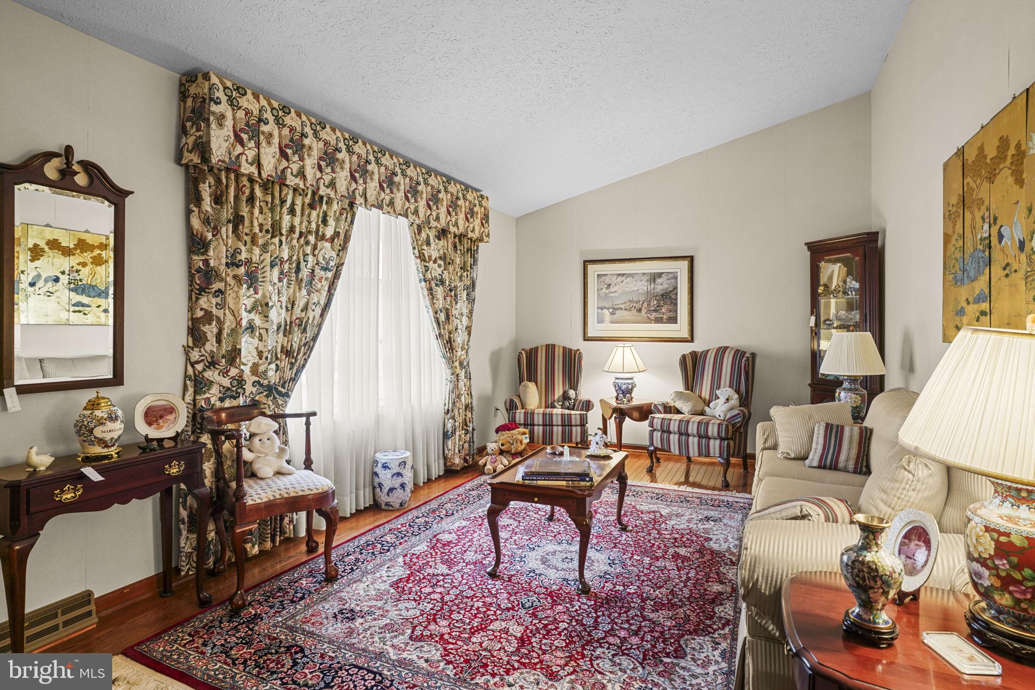 PANQUIA OAKS - Residential