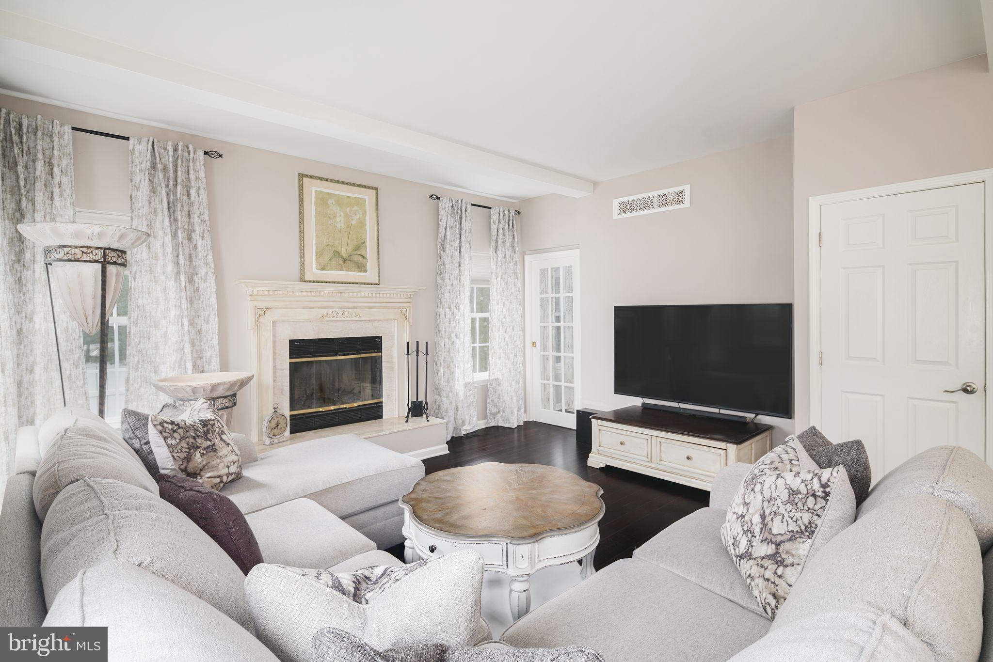 WOODFIELD ESTATES - Residential