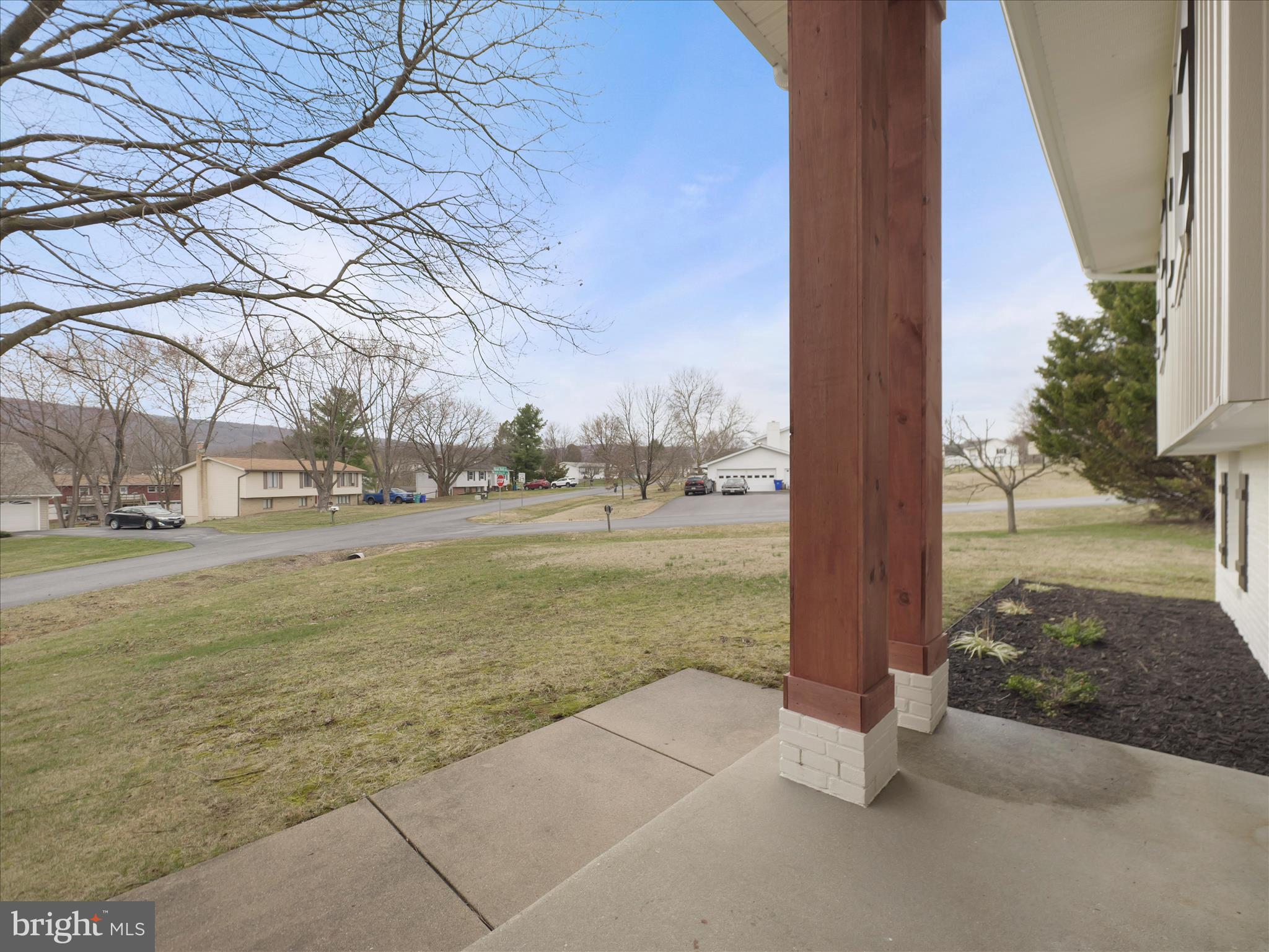 CRESTVIEW ESTATES - Residential