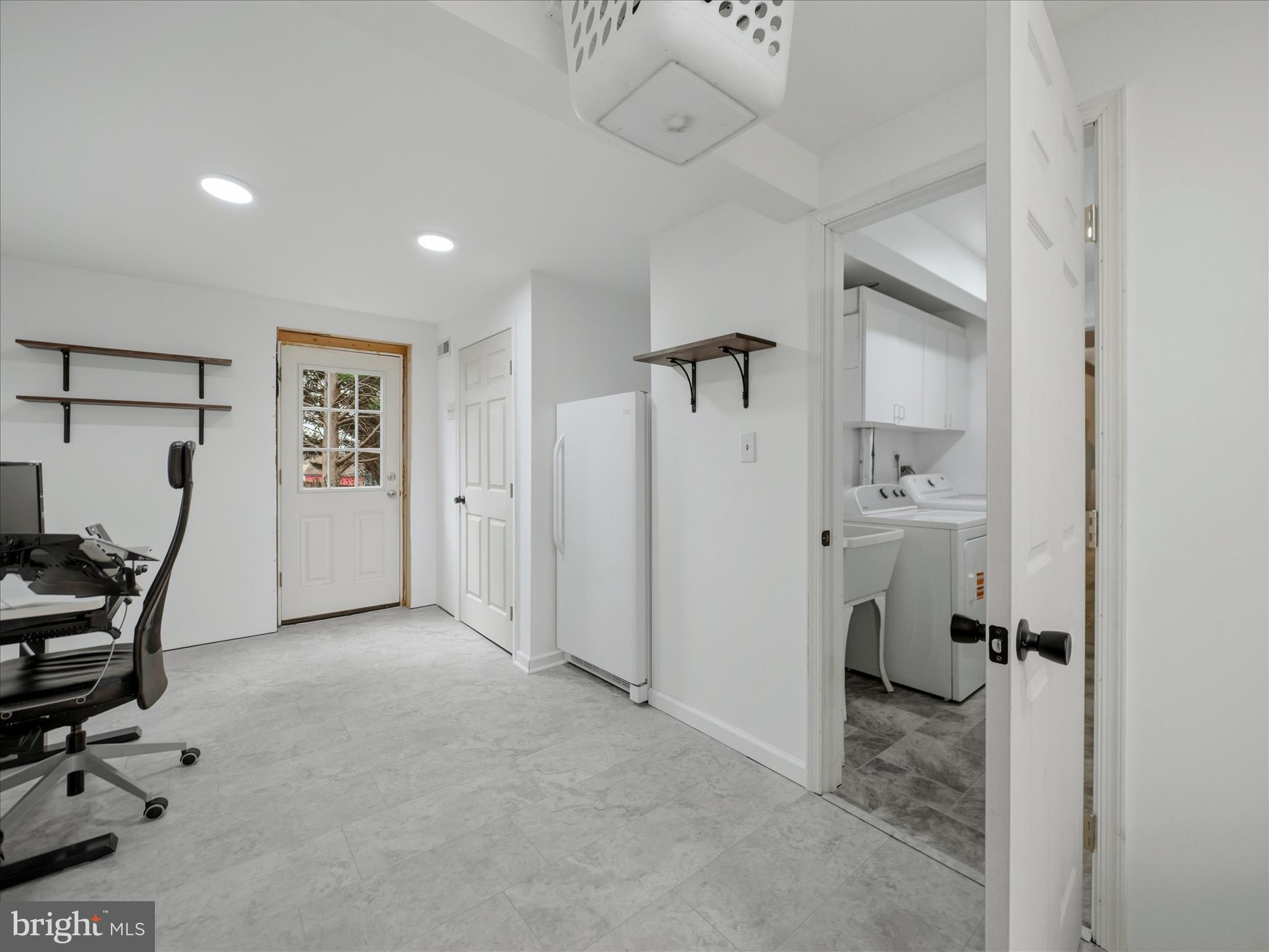 CRESTVIEW ESTATES - Residential