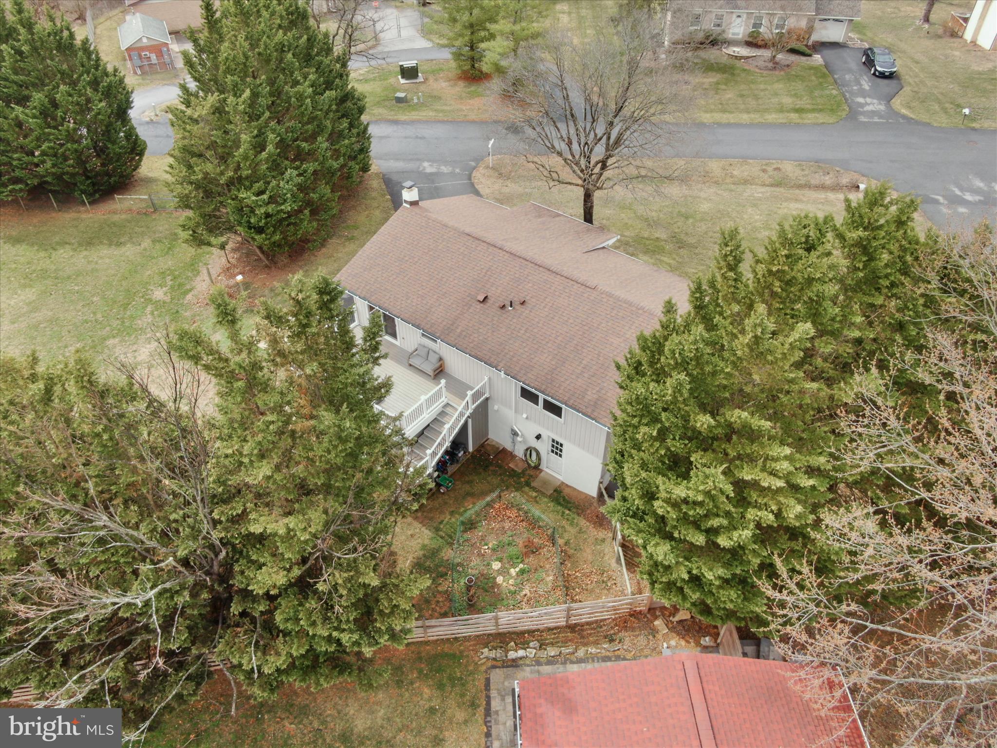 CRESTVIEW ESTATES - Residential