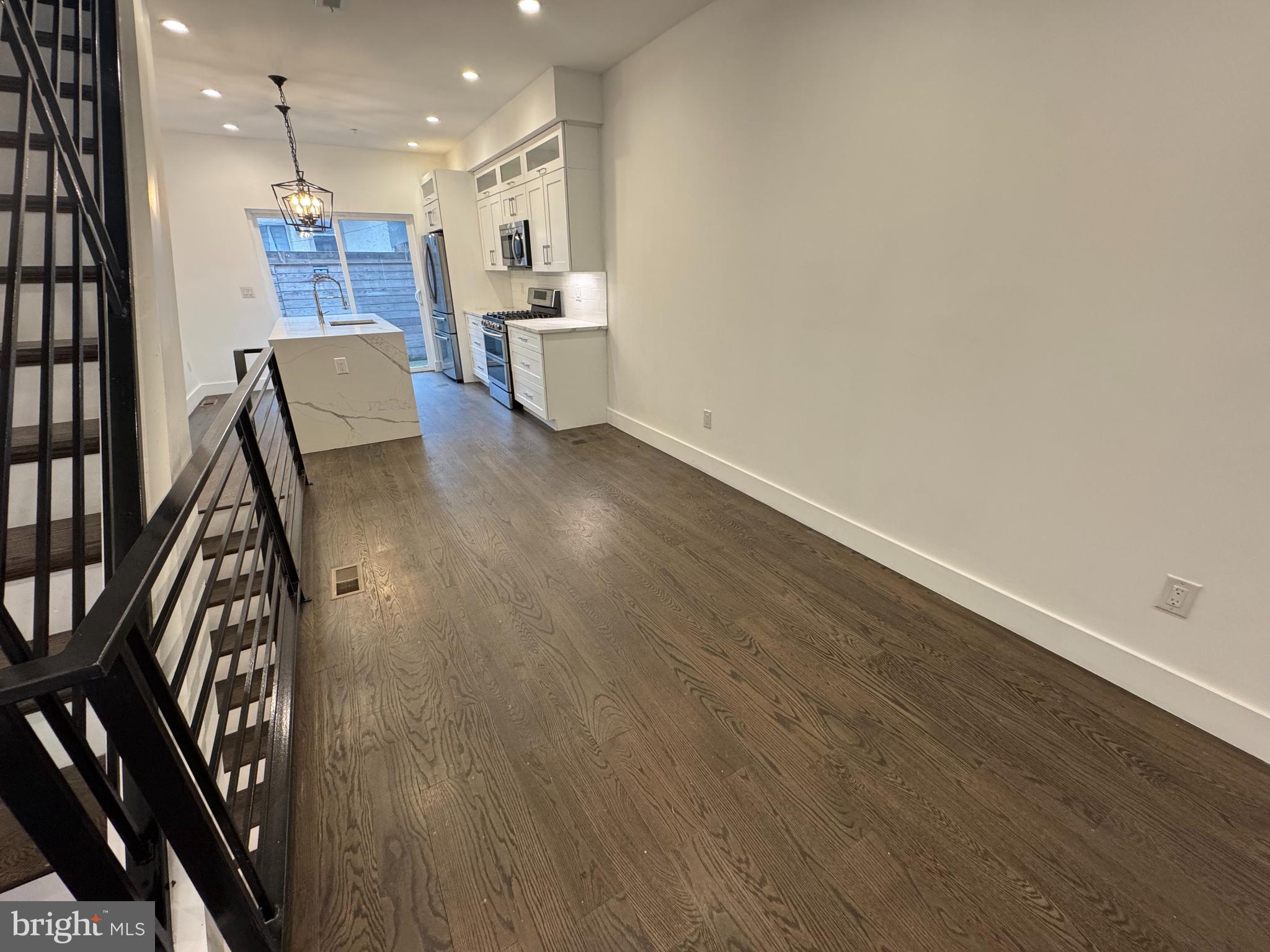 POINT BREEZE - Residential Lease
