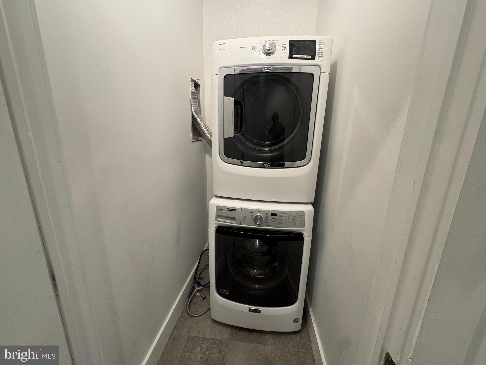 POINT BREEZE - Residential Lease