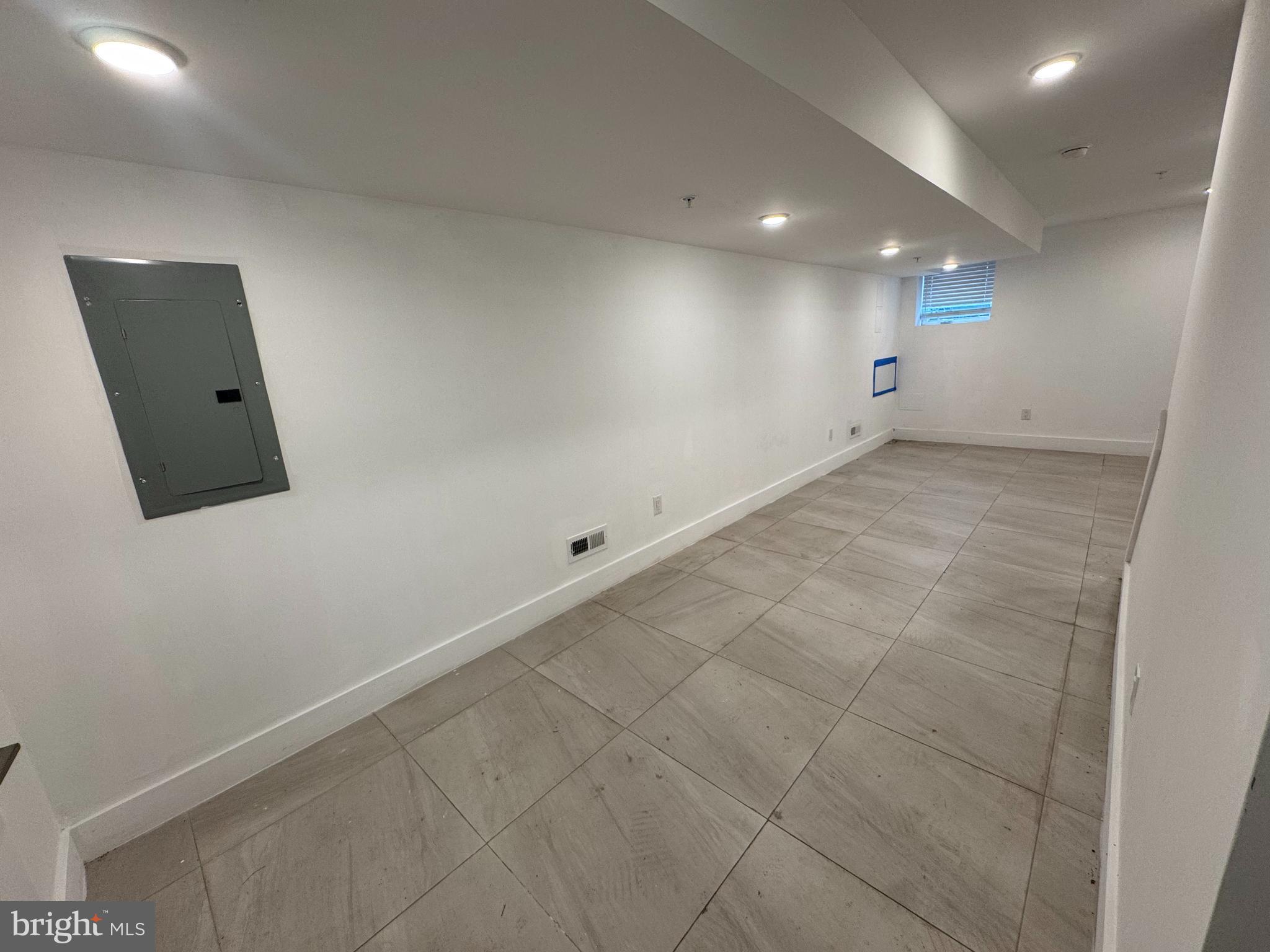 POINT BREEZE - Residential Lease