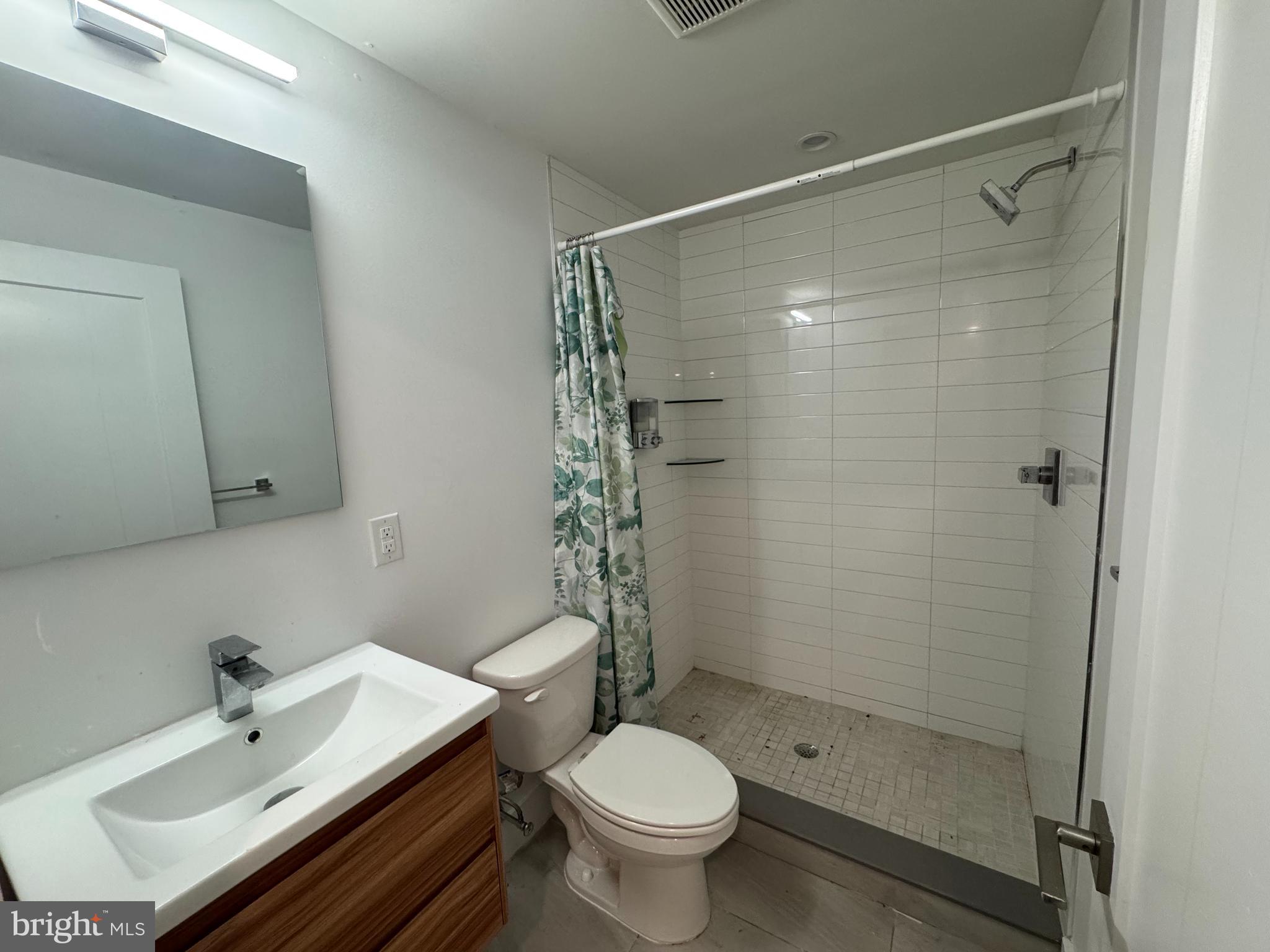 POINT BREEZE - Residential Lease