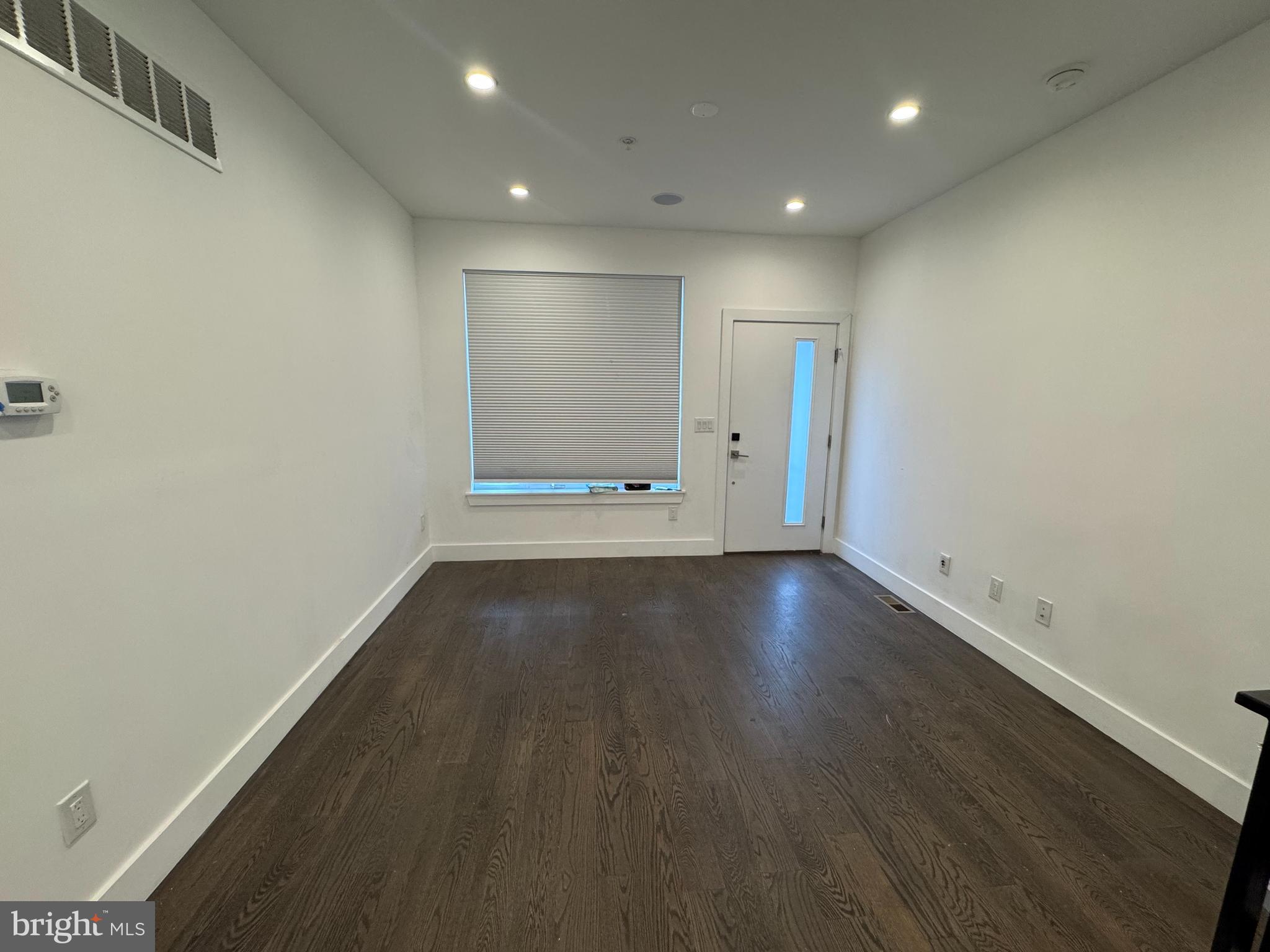 POINT BREEZE - Residential Lease