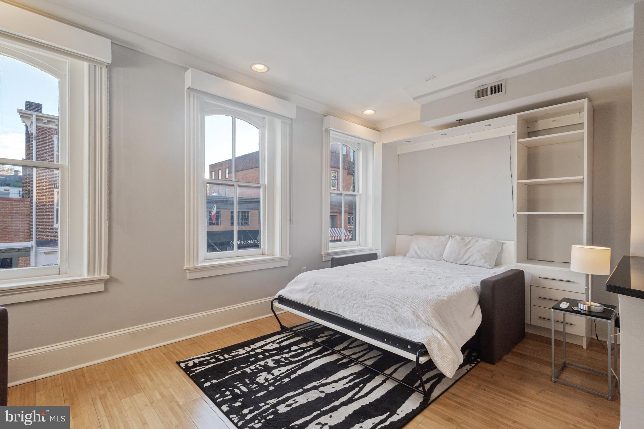 HISTORIC DISTRICT - Residential Lease