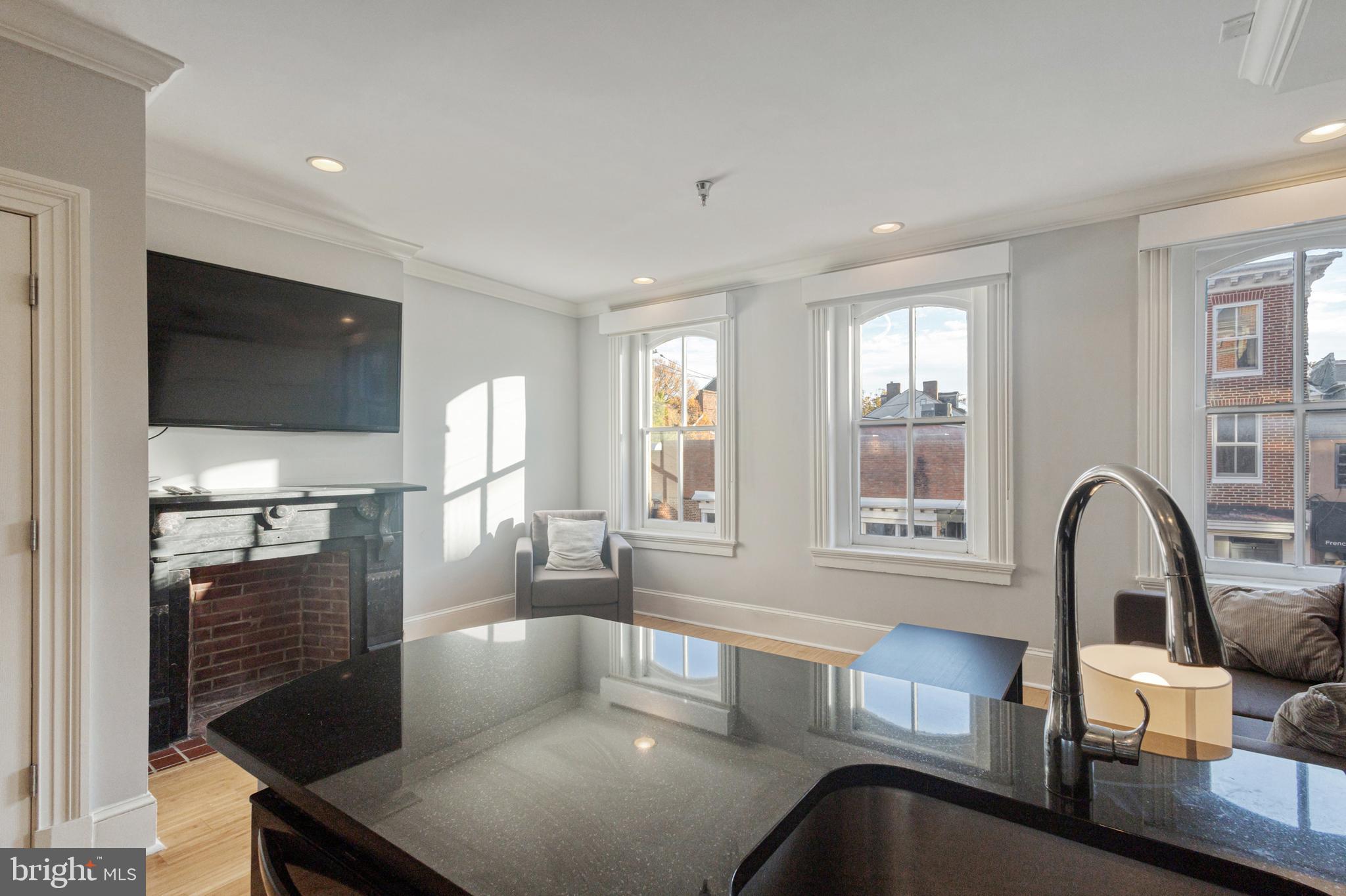 HISTORIC DISTRICT - Residential Lease