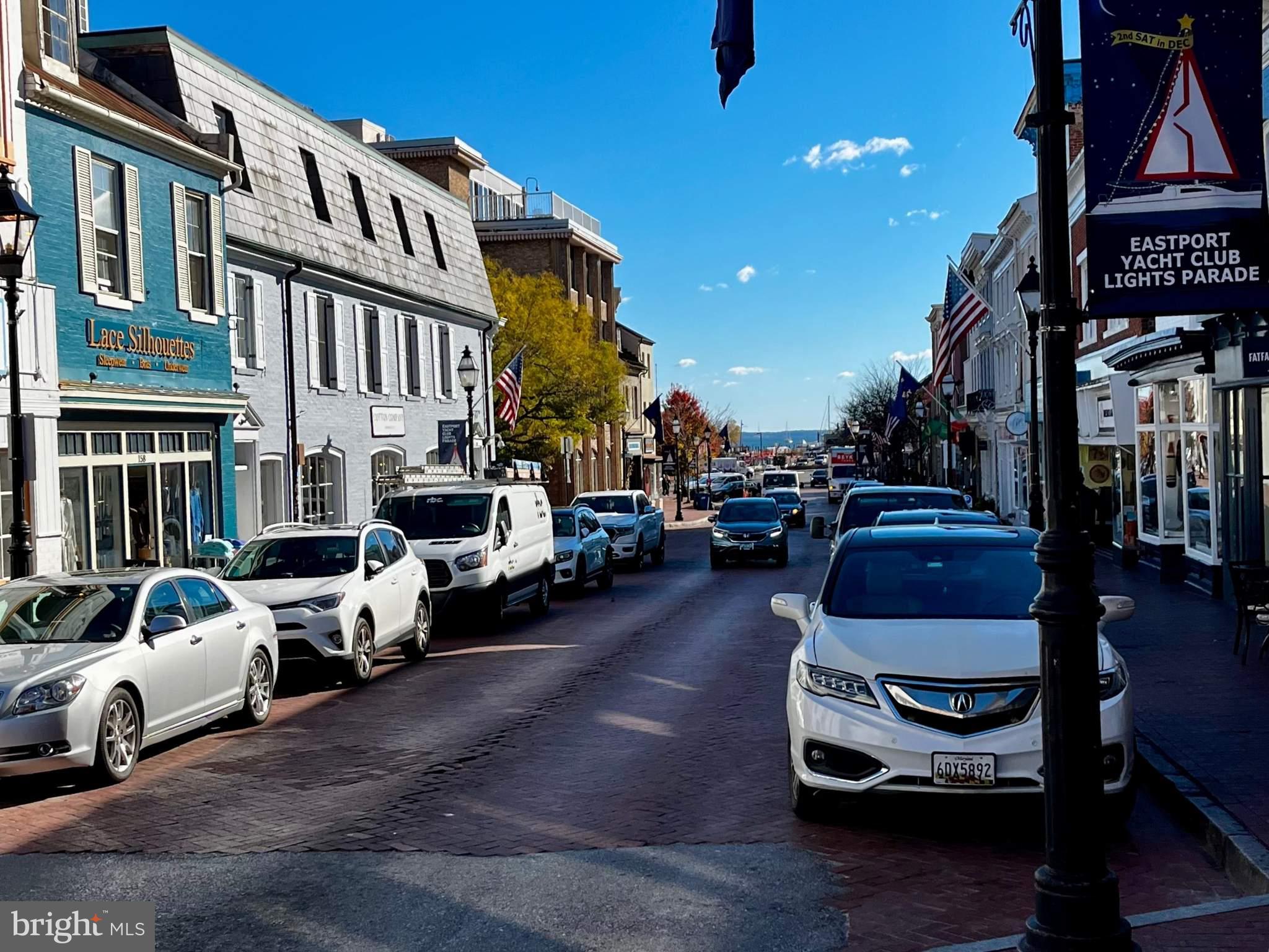 HISTORIC DISTRICT - Residential Lease