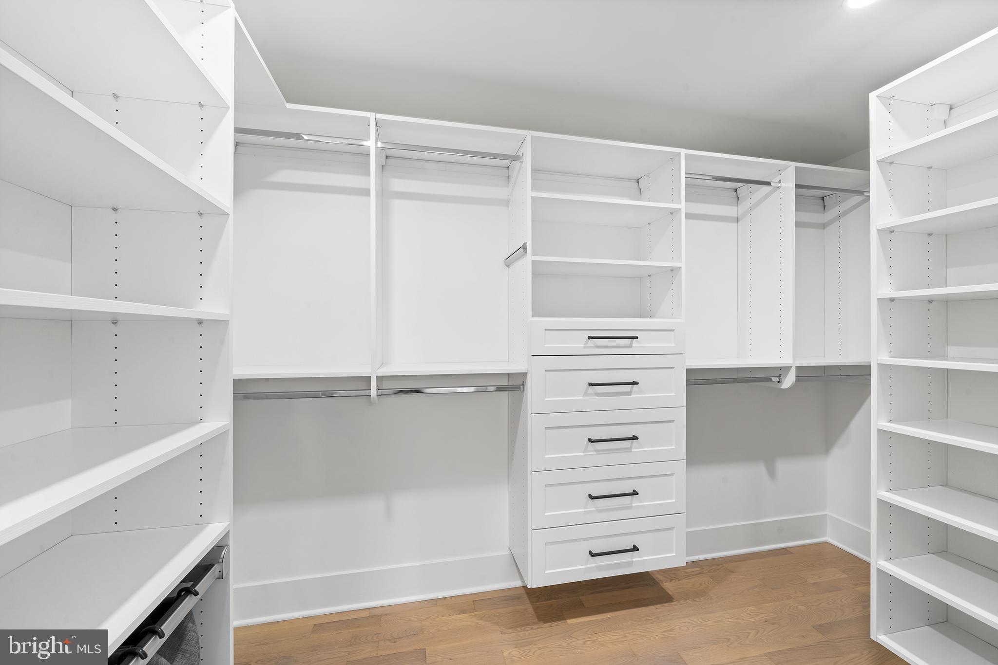 BELAMOUR - Residential