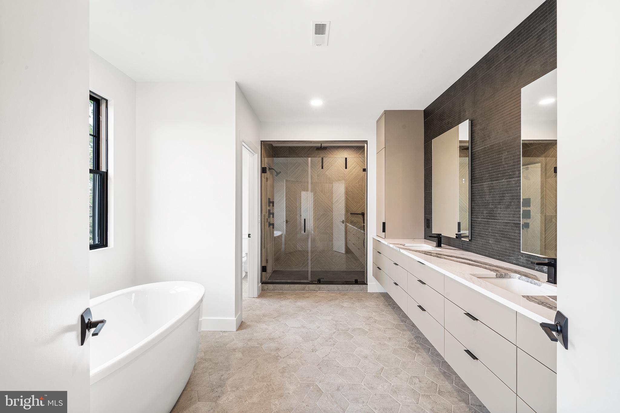 BELAMOUR - Residential