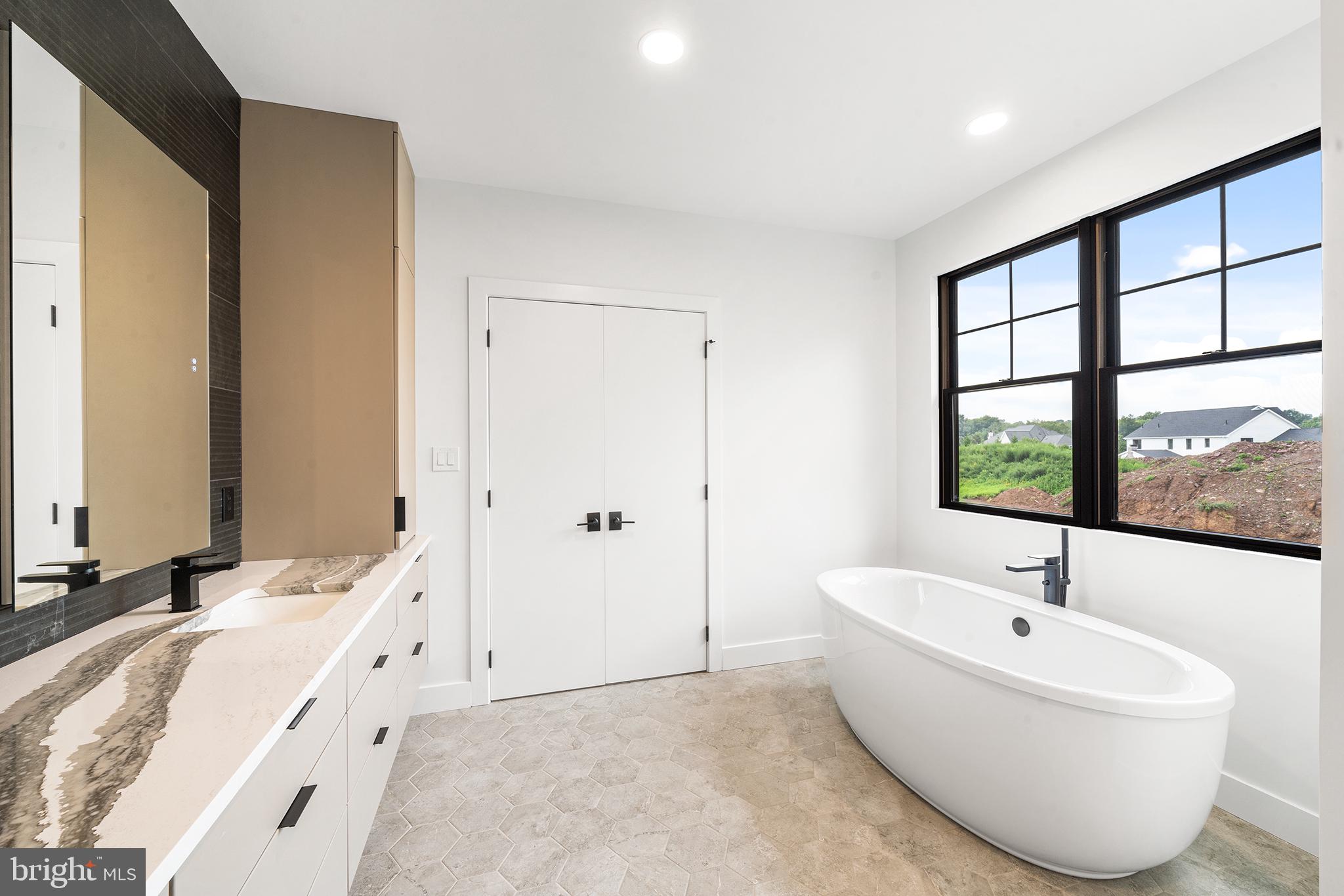 BELAMOUR - Residential