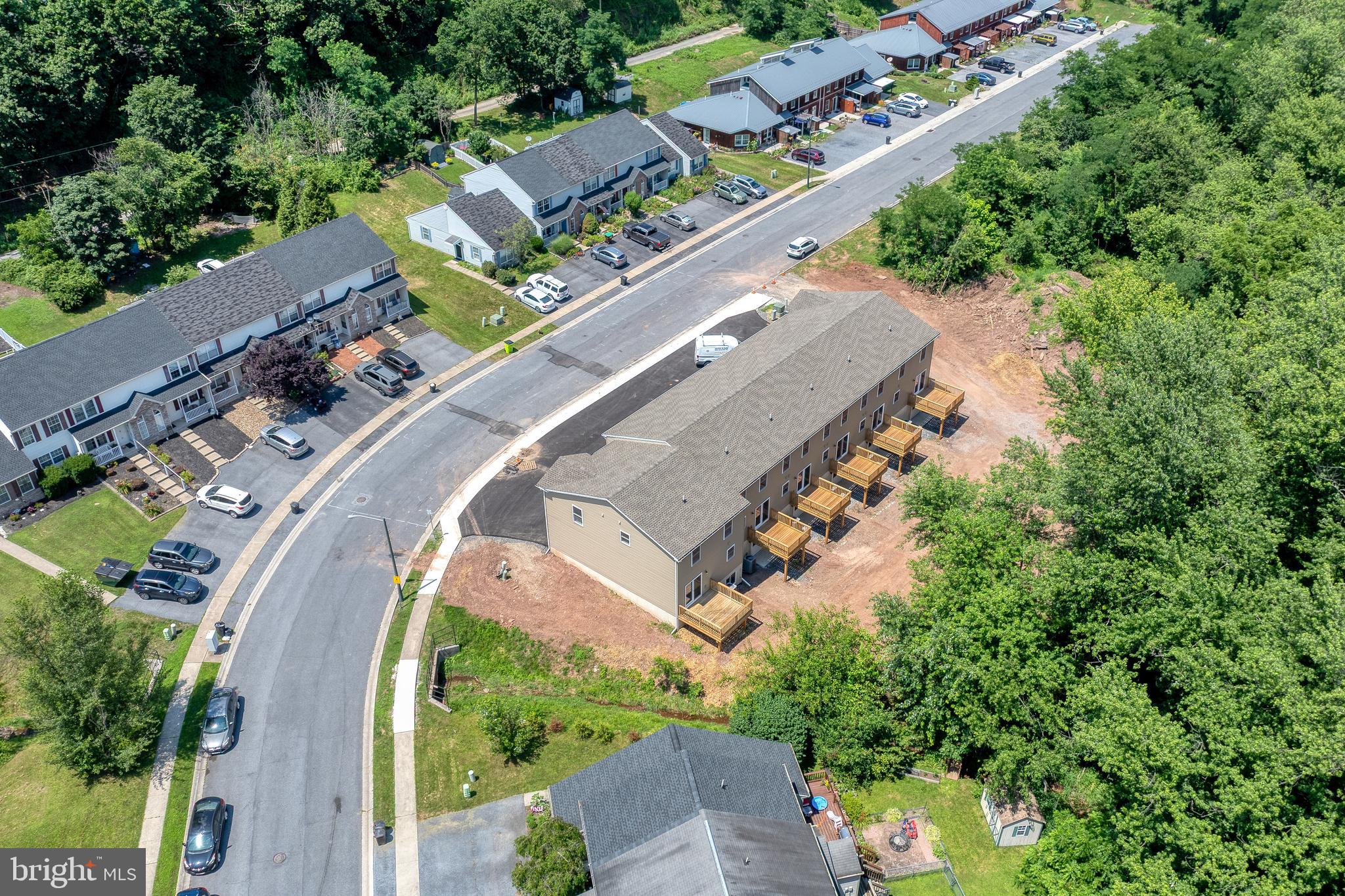 PETERSBURG COMMONS - Residential