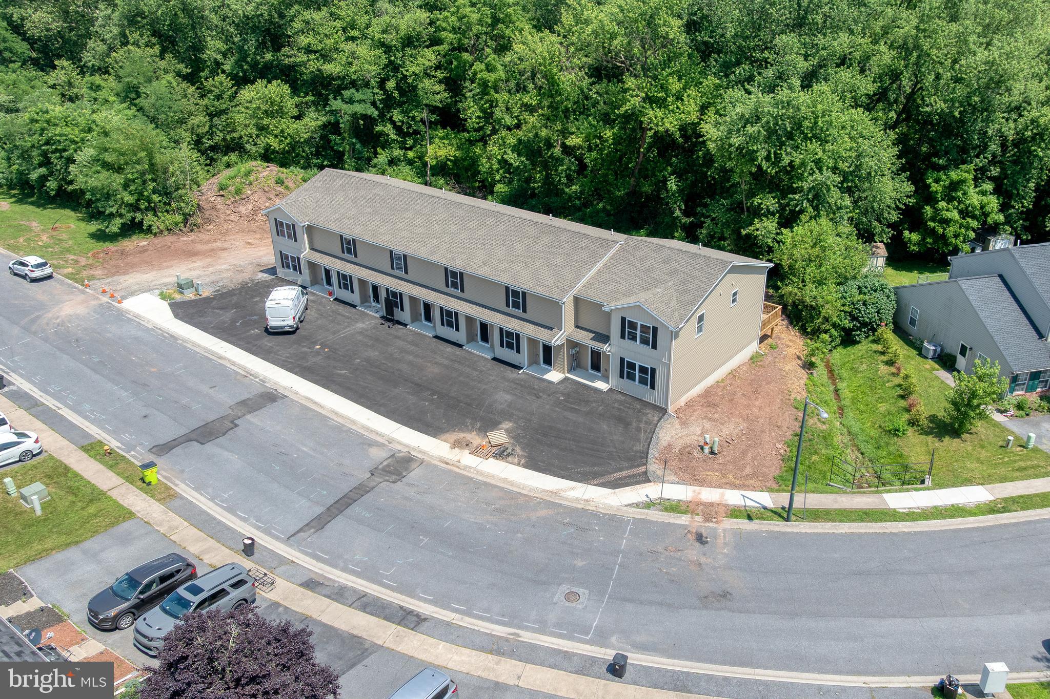 PETERSBURG COMMONS - Residential