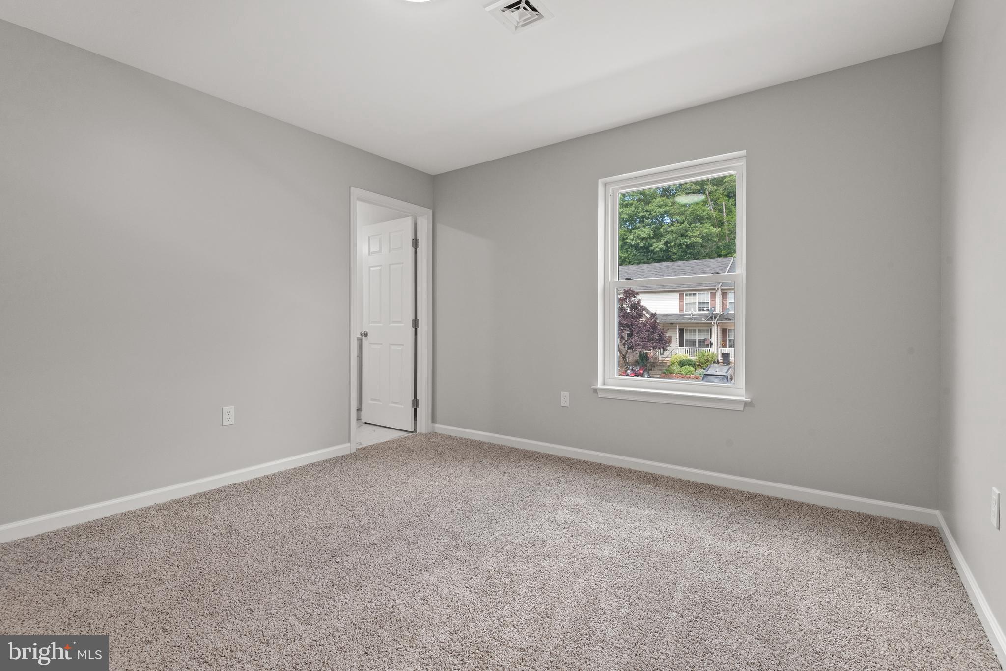 PETERSBURG COMMONS - Residential