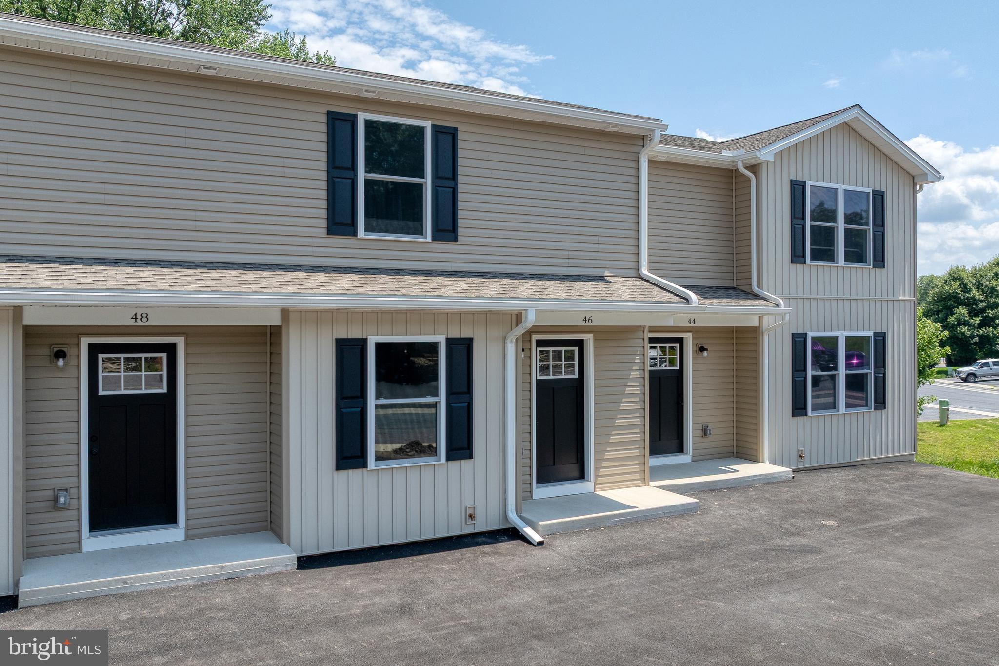 PETERSBURG COMMONS - Residential