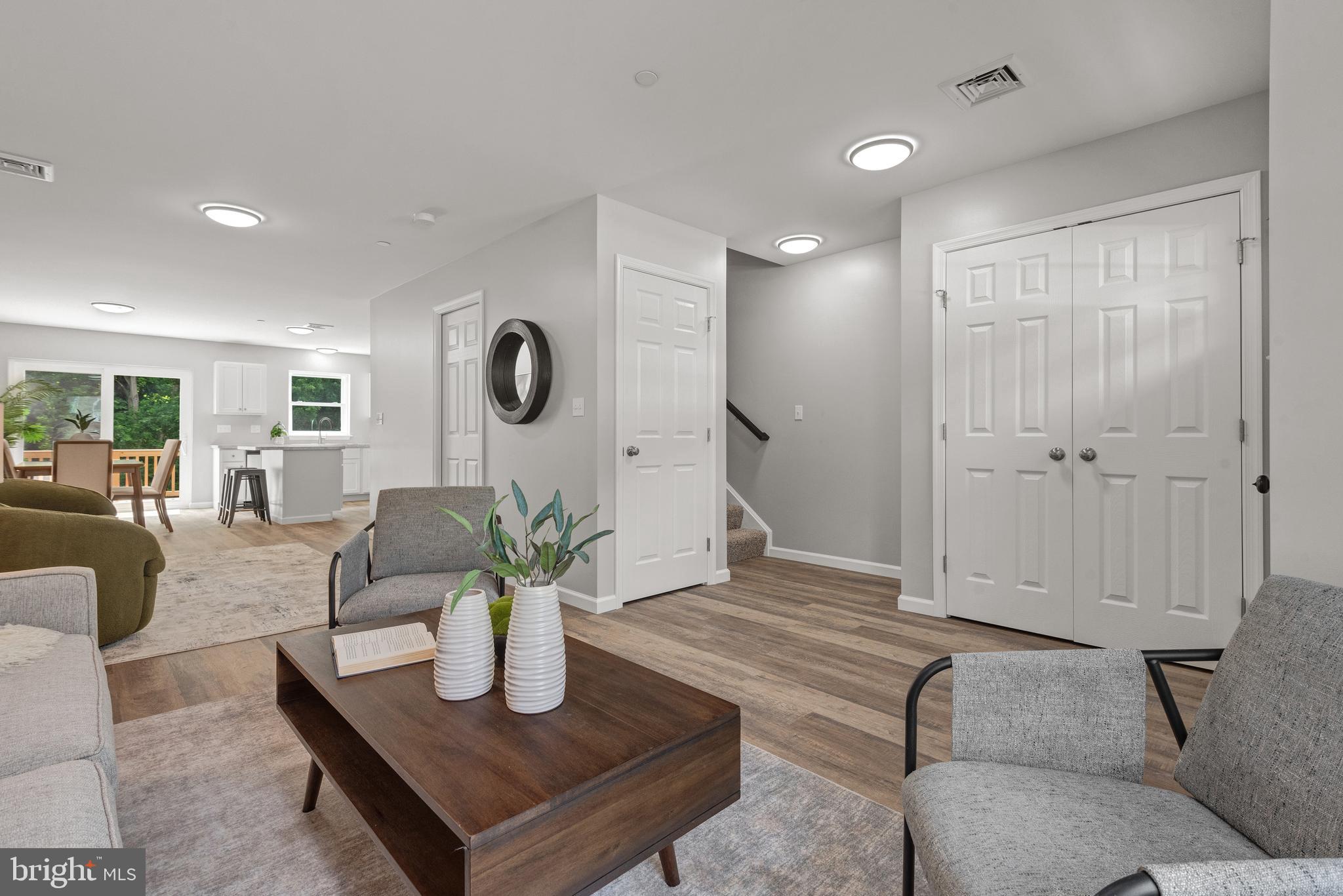 PETERSBURG COMMONS - Residential