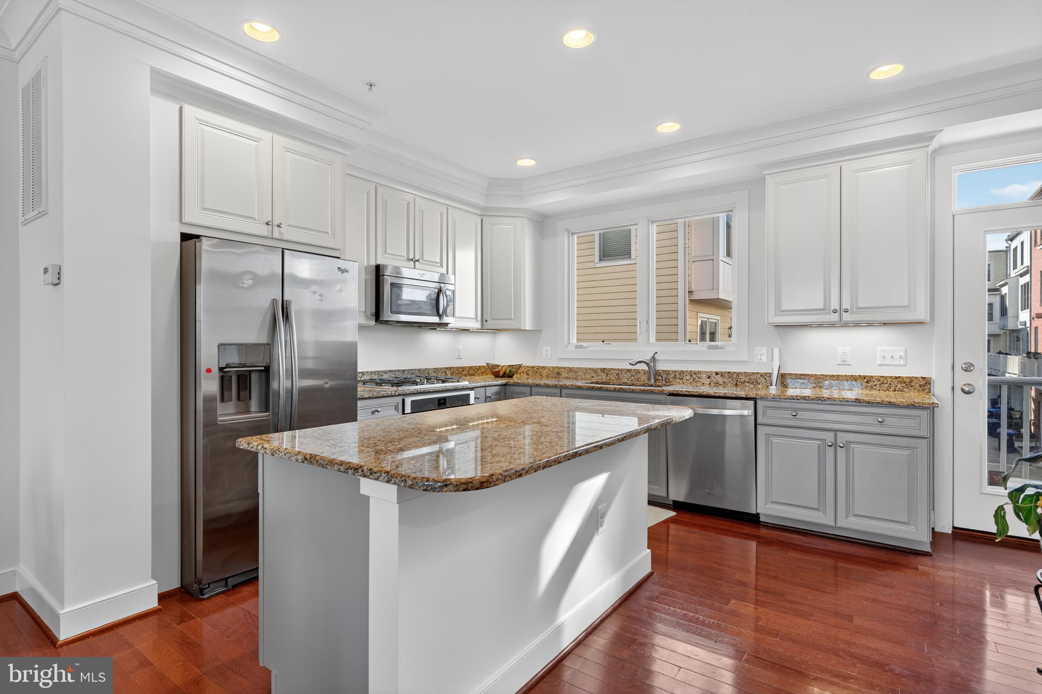 JAMES BLAND HOMES - Residential