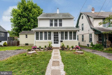 209 WILLOW ROAD WALLINGFORD PA 19086