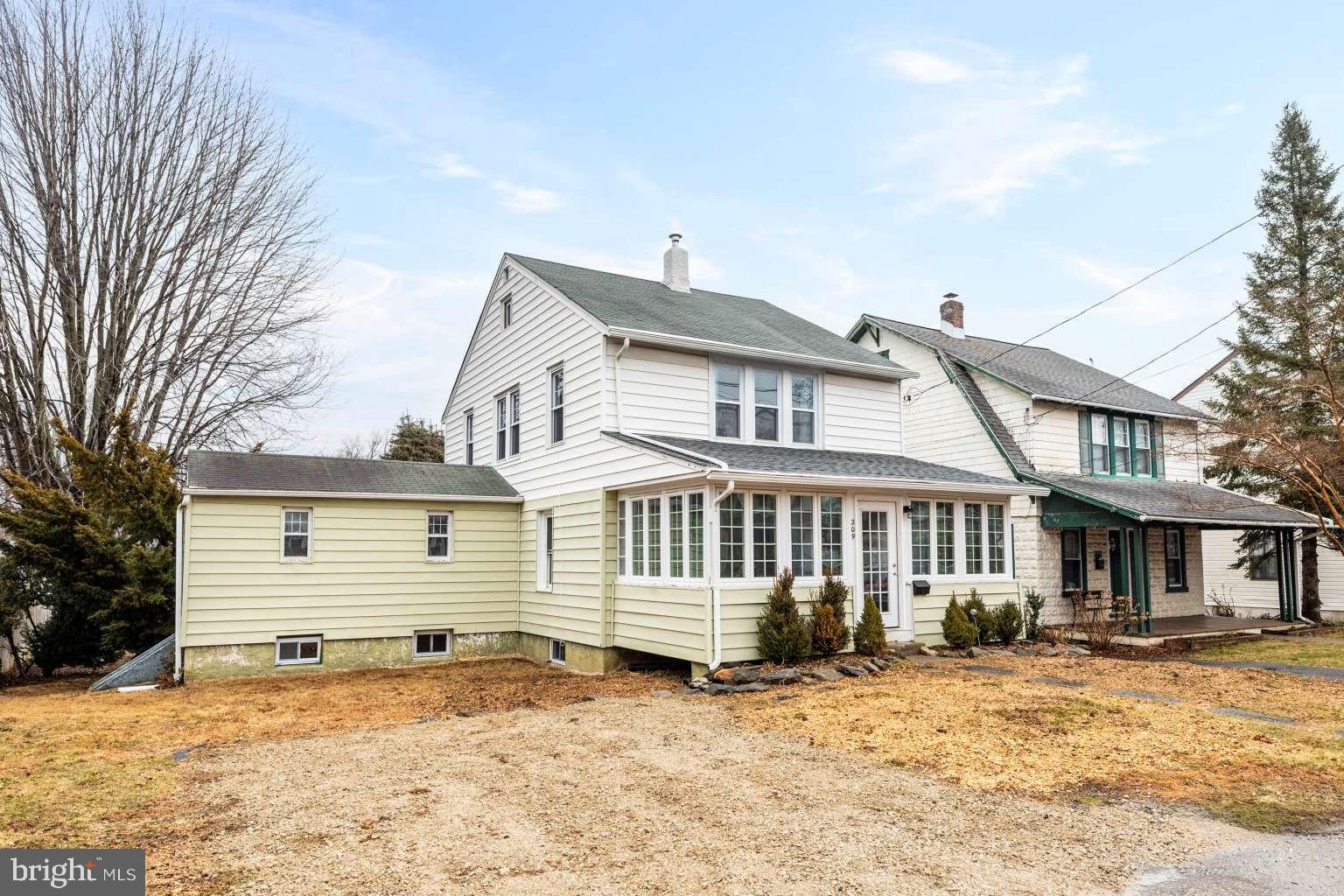 GARDEN CITY - Residential