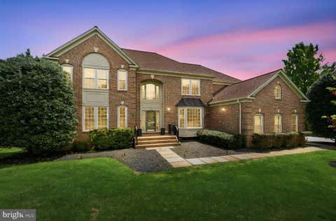Photo of 1405 Woodhurst Boulevard, MCLEAN, VA 22102 (MLS # VAFX2336404)