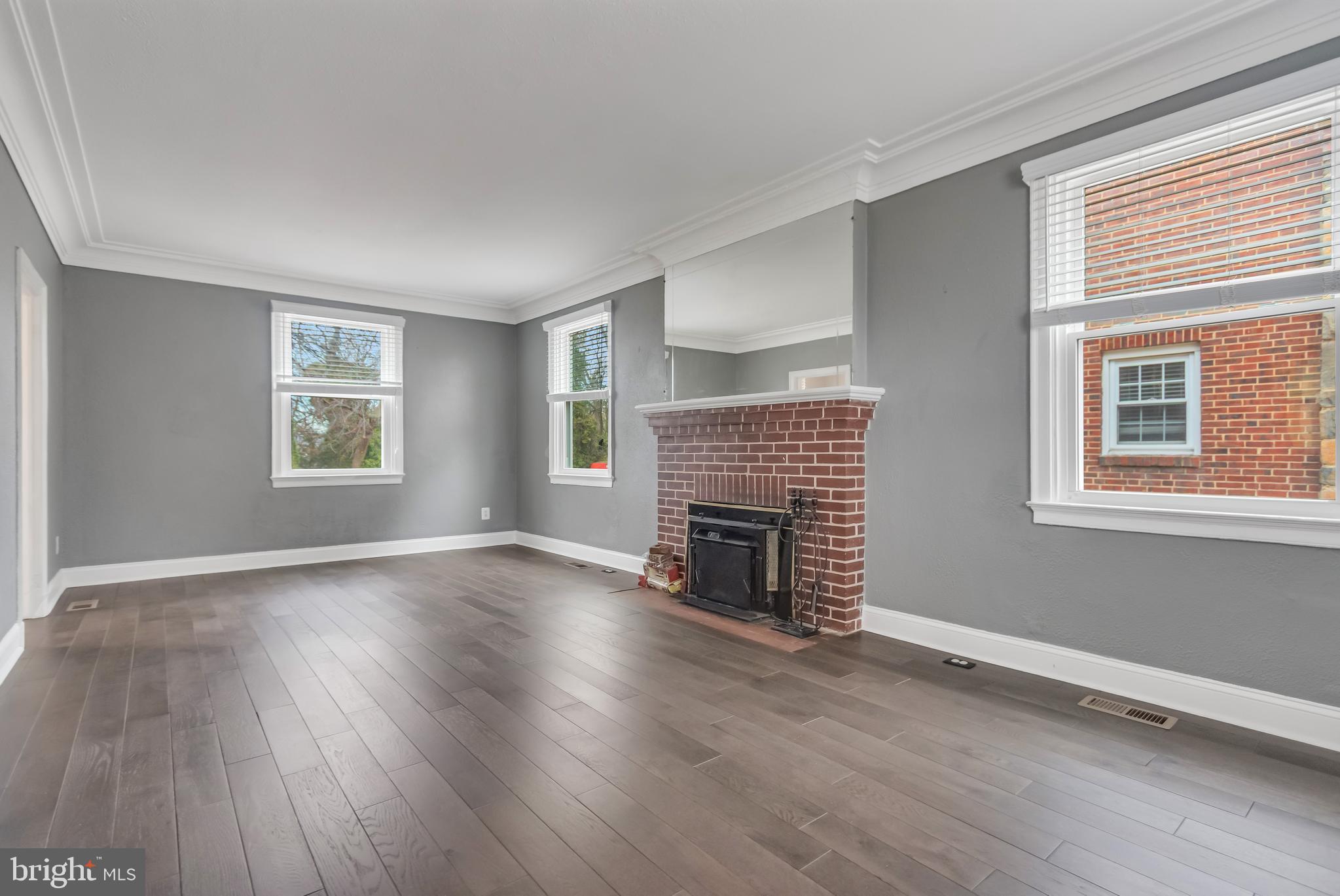 HILLSDALE ESTATES - Residential