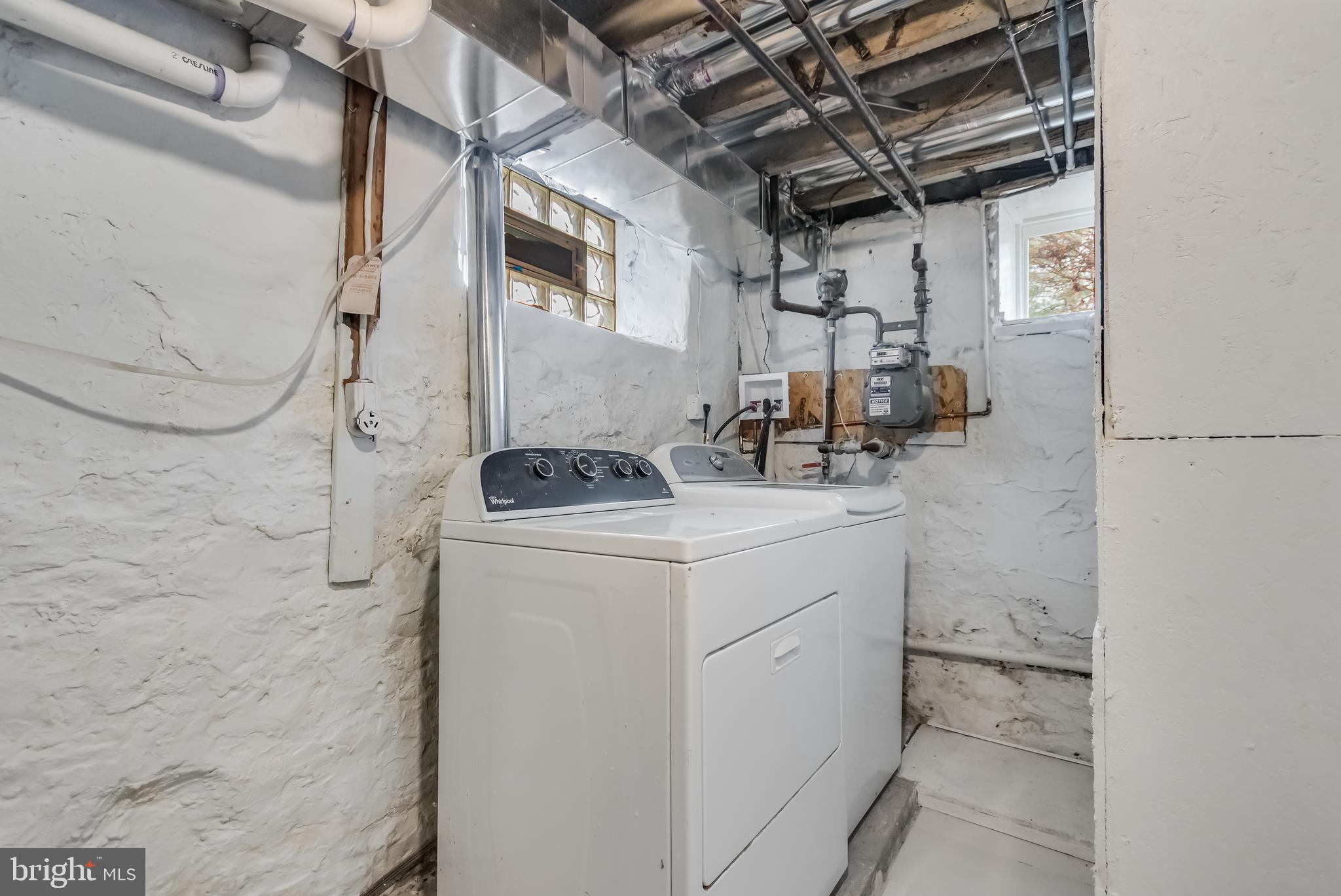 HILLSDALE ESTATES - Residential