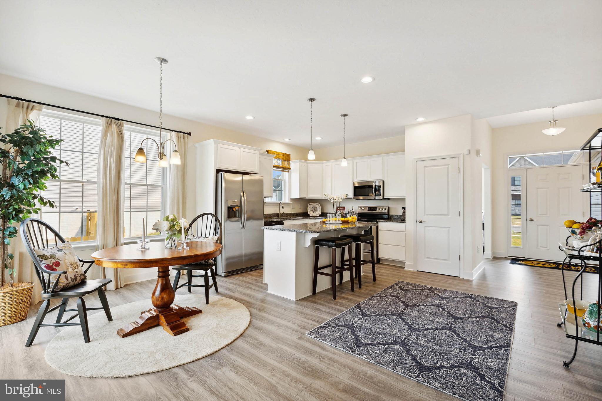 KINGS COURT AT BROWNSTONE - Residential