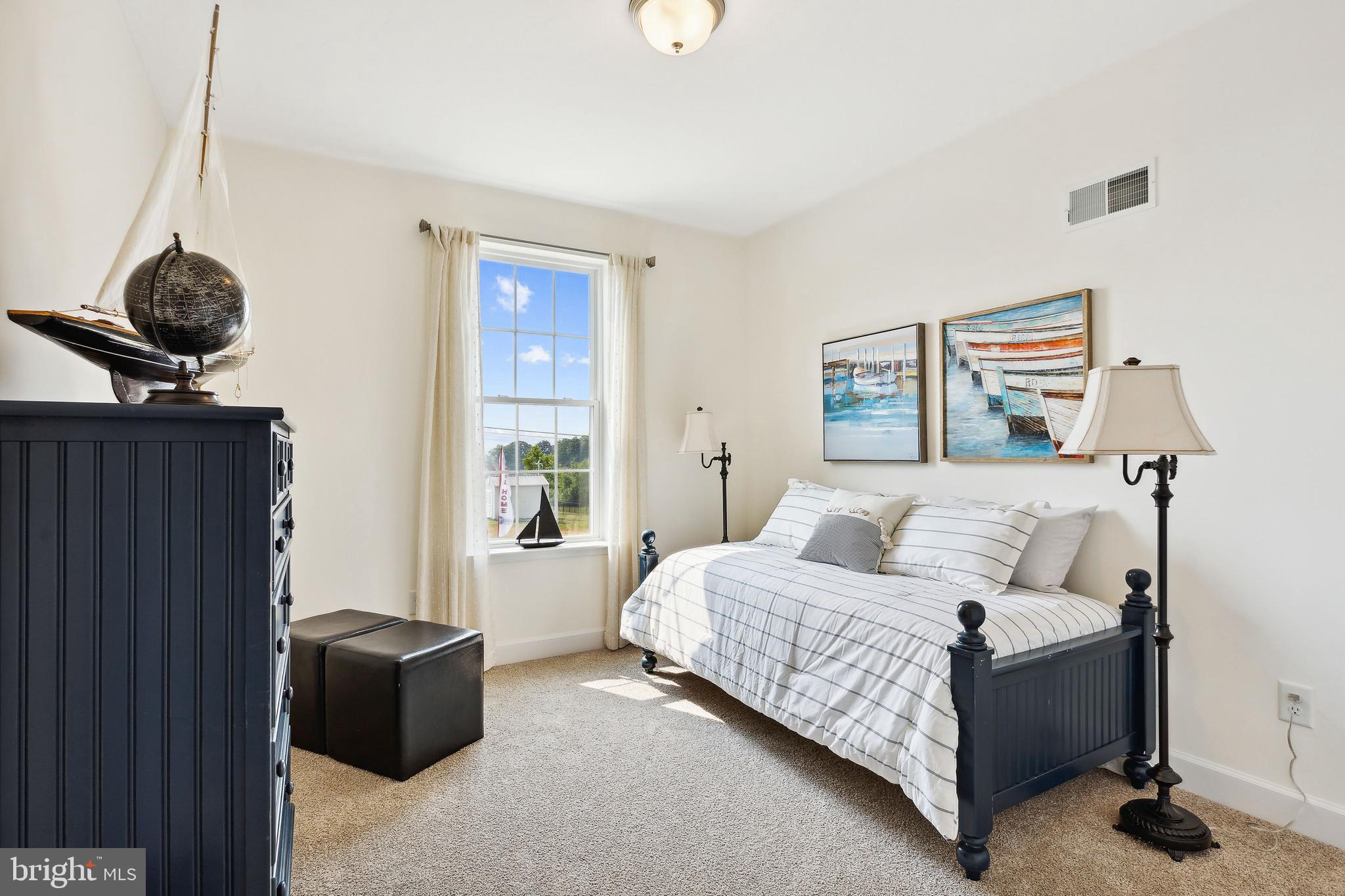 KINGS COURT AT BROWNSTONE - Residential