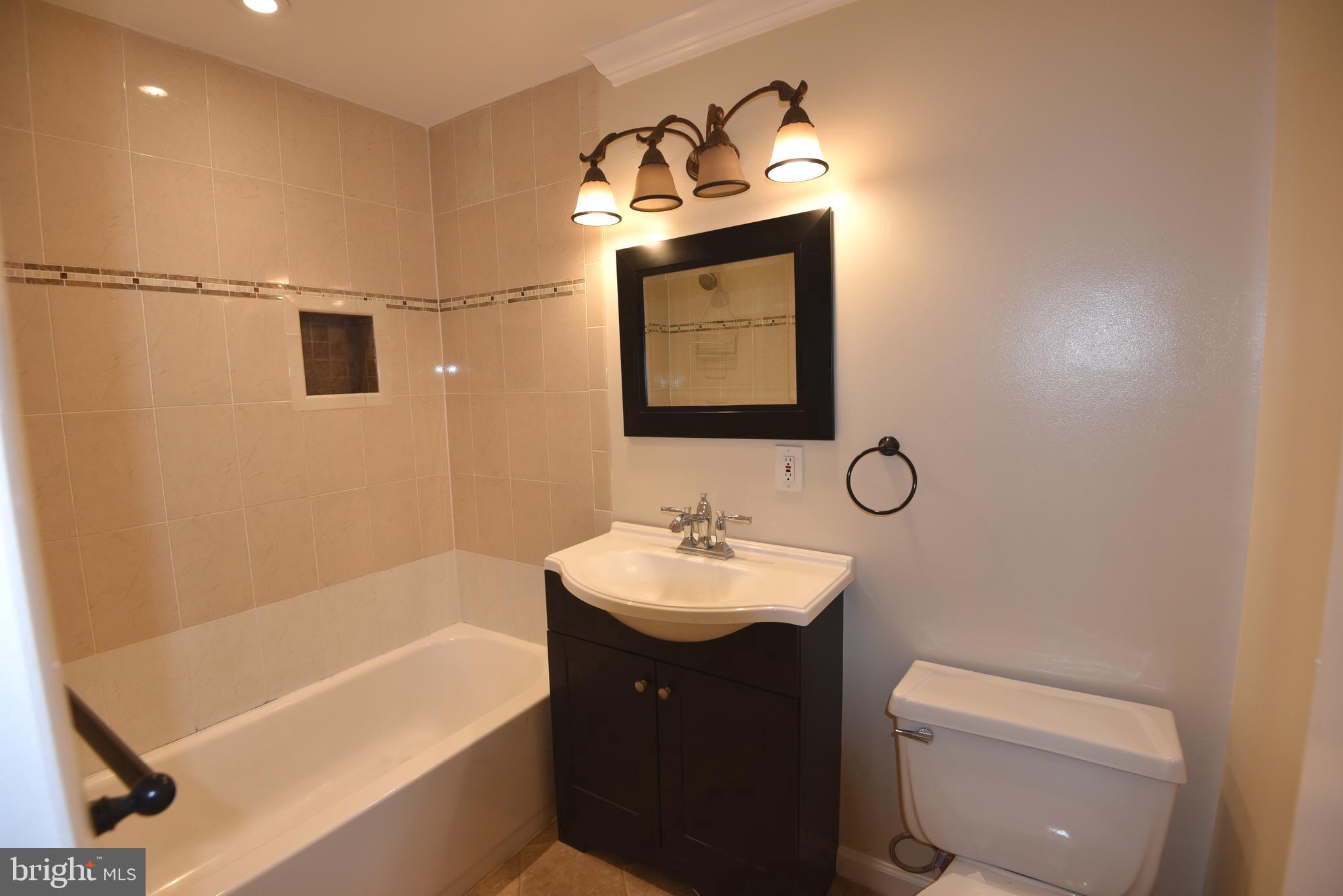 MC LEAN CHASE - Residential