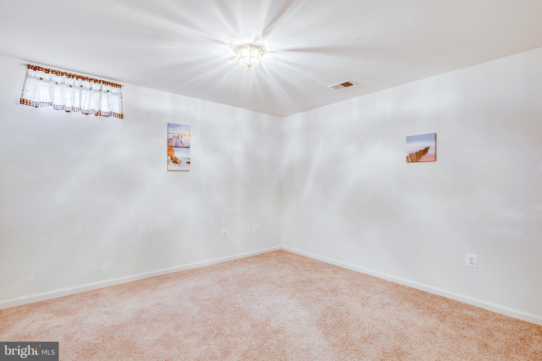 VILLAGE OF IDLEWILD - Residential Lease