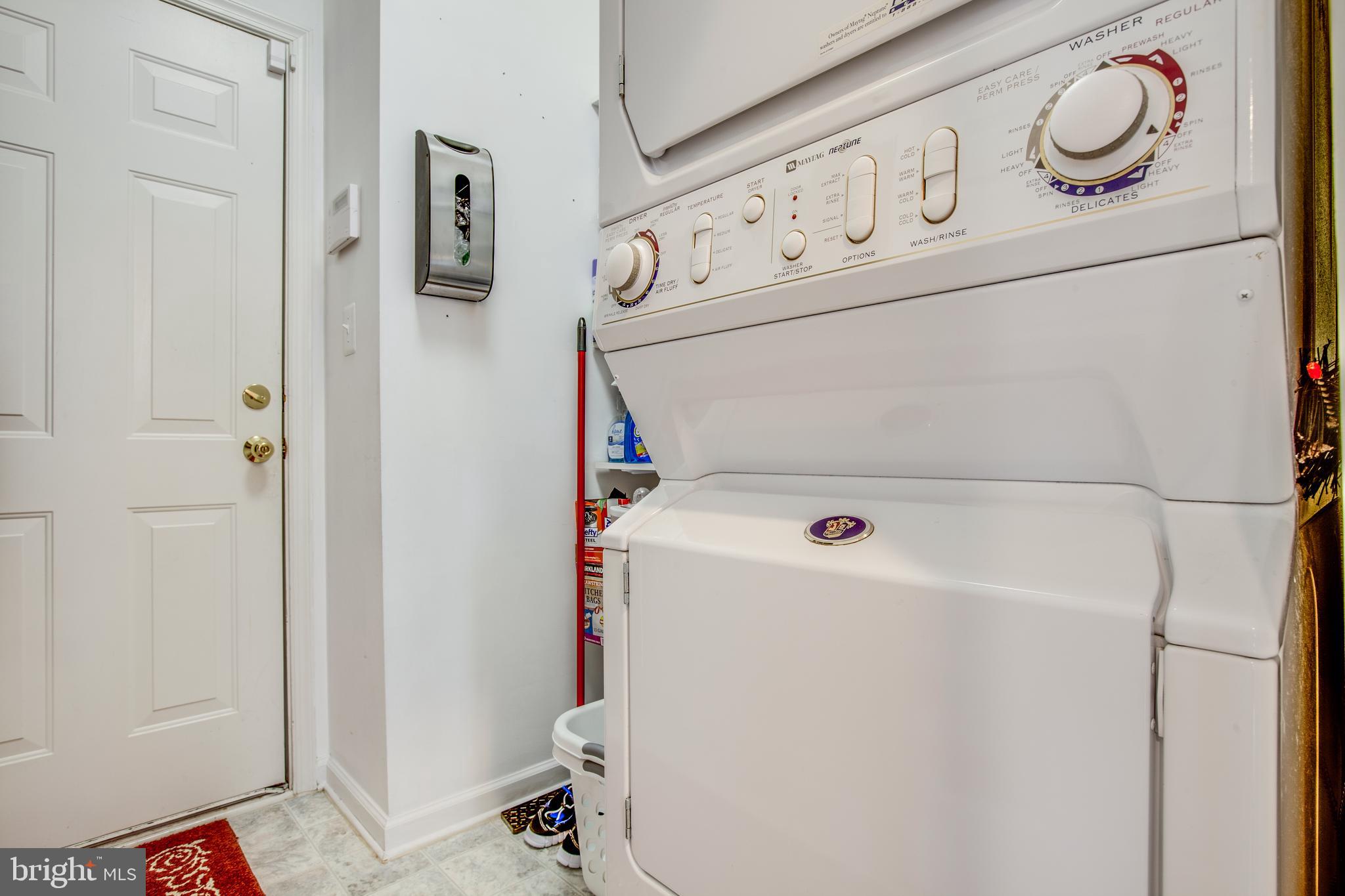 VILLAGE OF IDLEWILD - Residential Lease