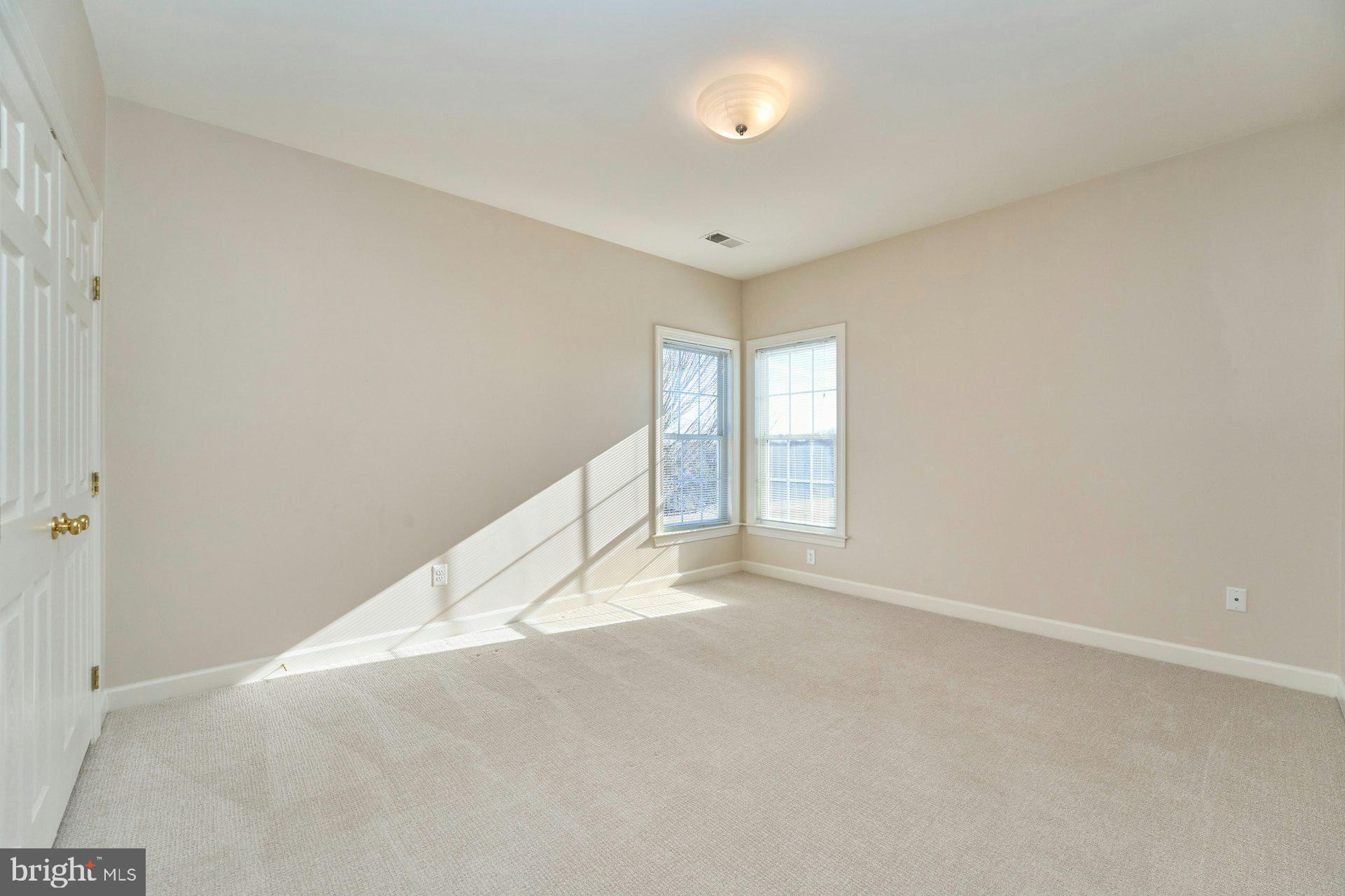 HOLLY RIDGE AT LAWNVALE - Residential