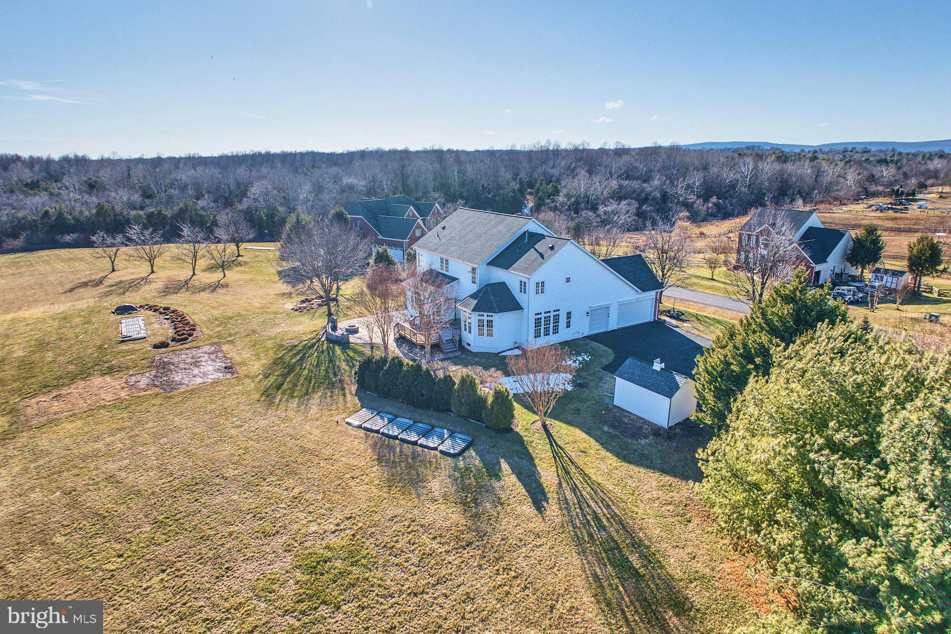 HOLLY RIDGE AT LAWNVALE - Residential