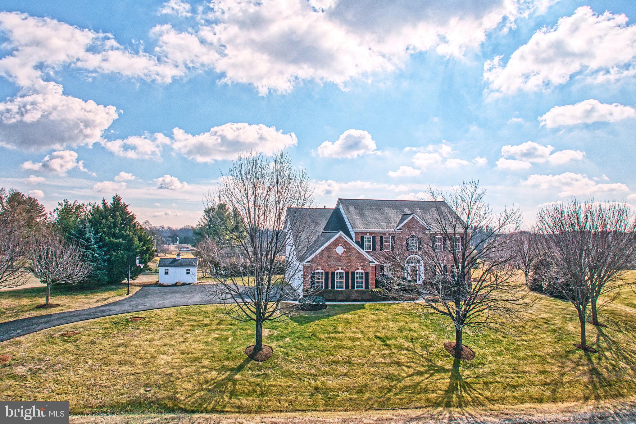 HOLLY RIDGE AT LAWNVALE - Residential