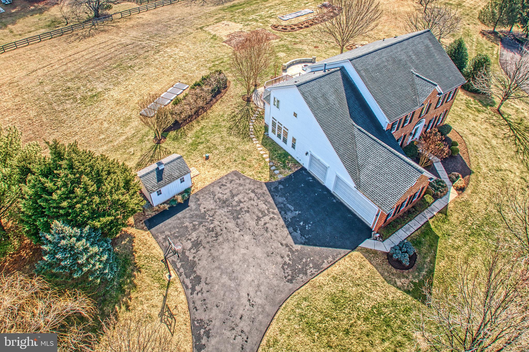 HOLLY RIDGE AT LAWNVALE - Residential