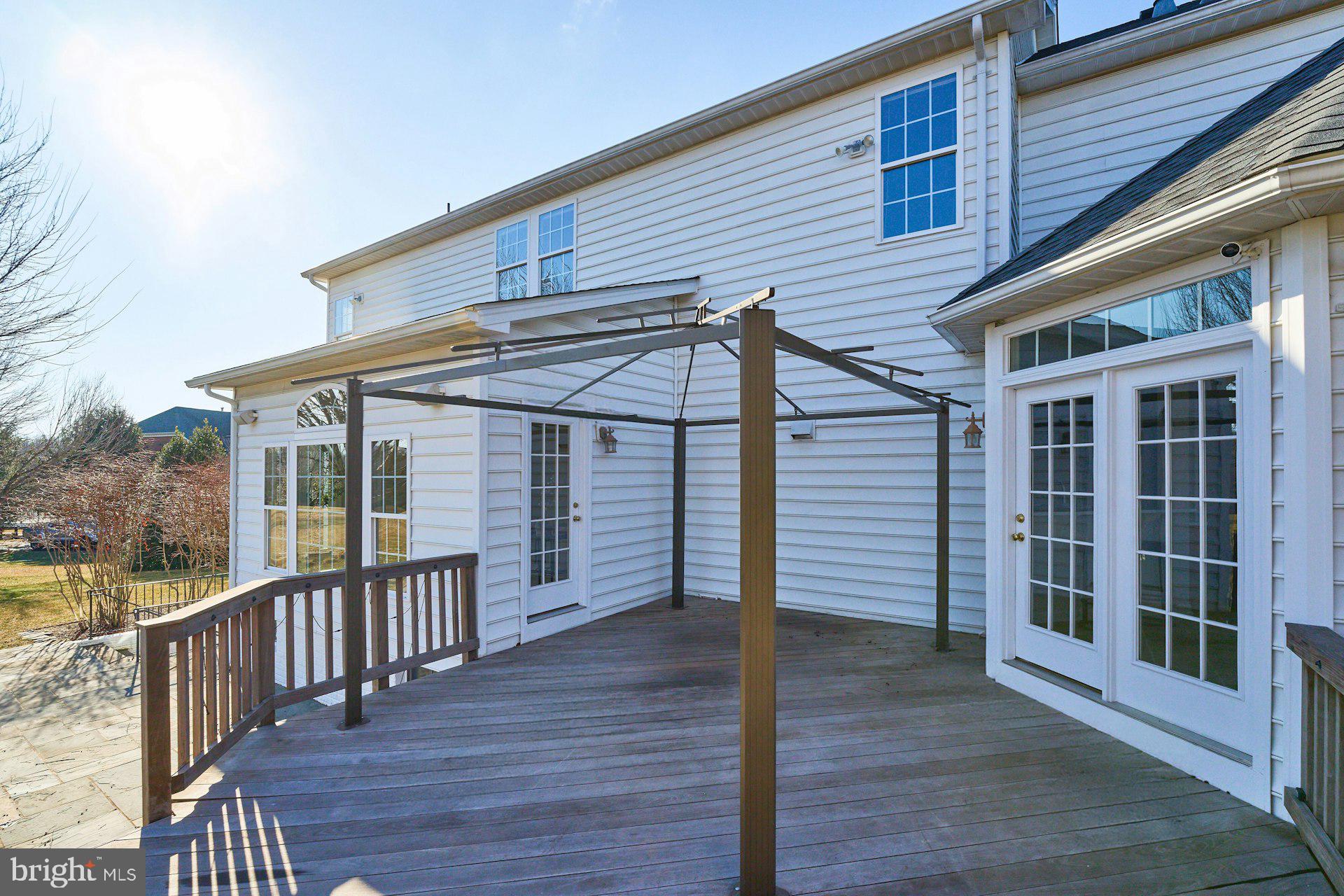 HOLLY RIDGE AT LAWNVALE - Residential