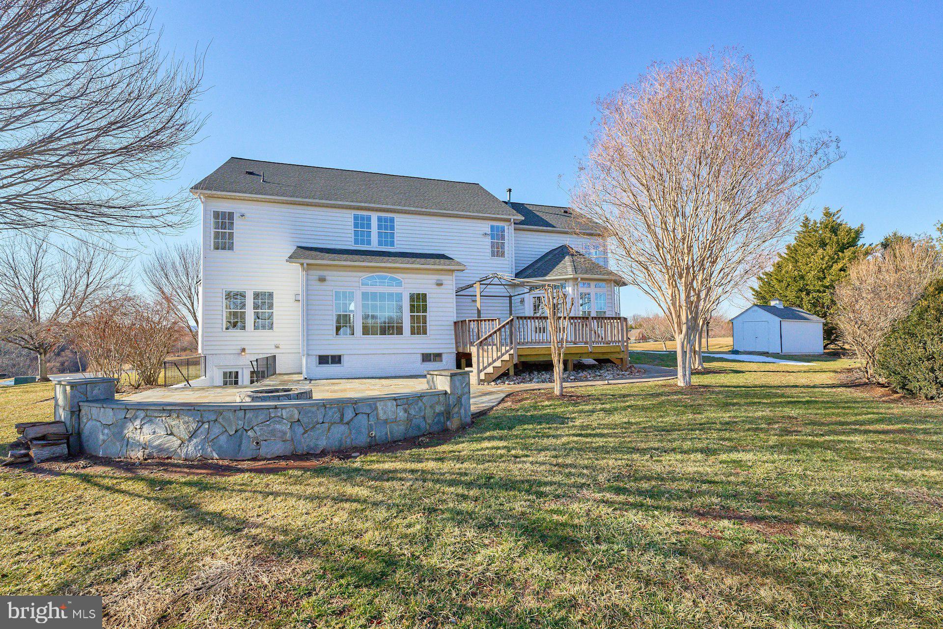 HOLLY RIDGE AT LAWNVALE - Residential