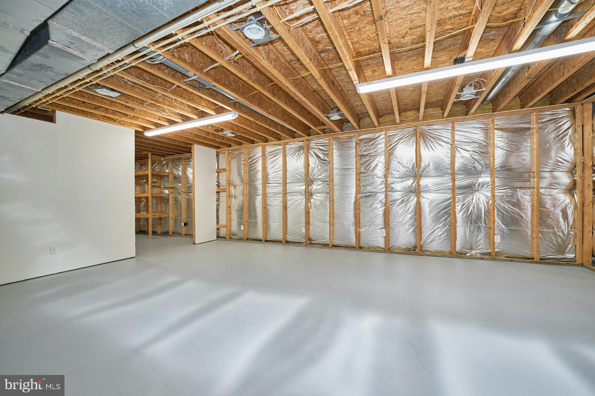 HOLLY RIDGE AT LAWNVALE - Residential