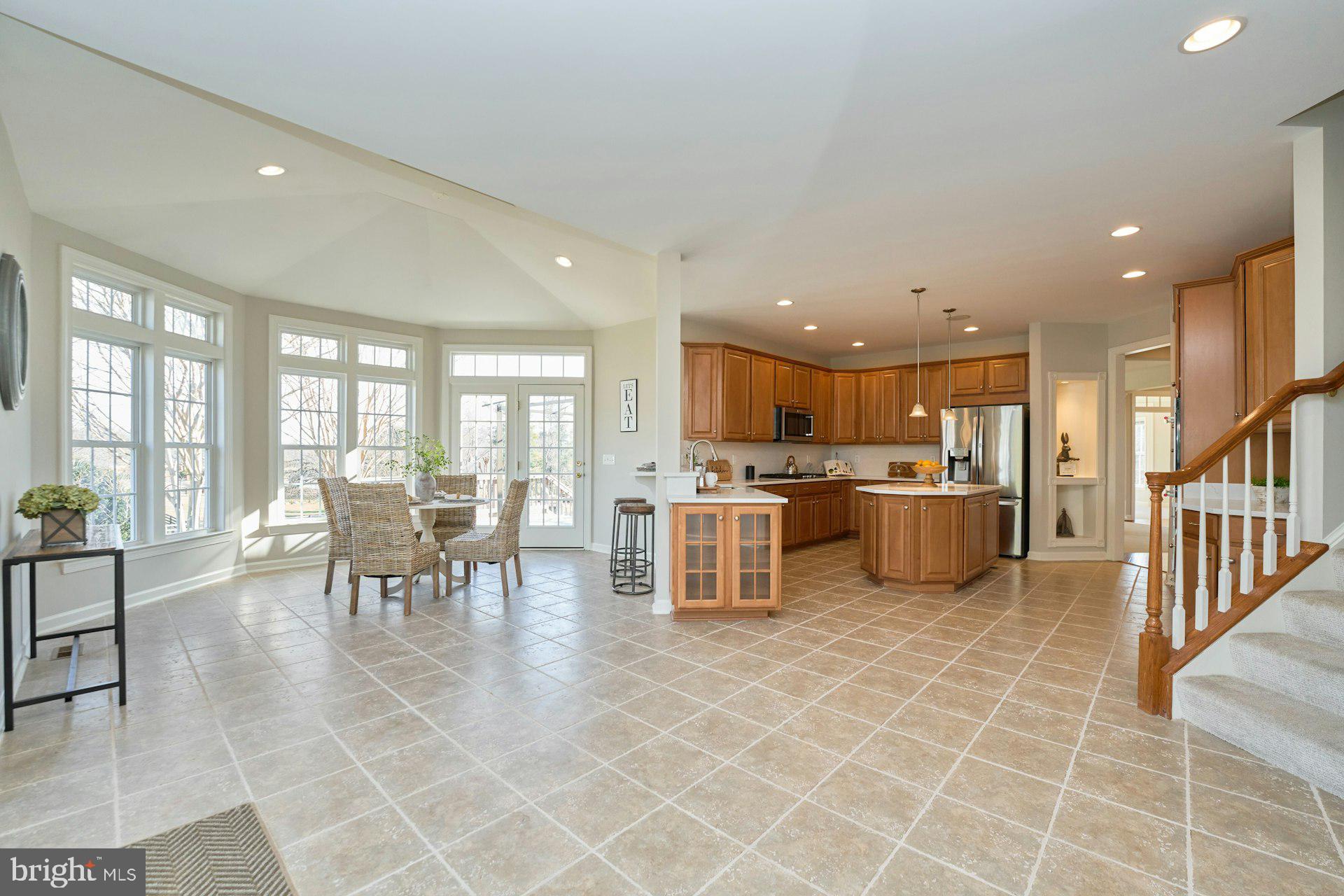 HOLLY RIDGE AT LAWNVALE - Residential