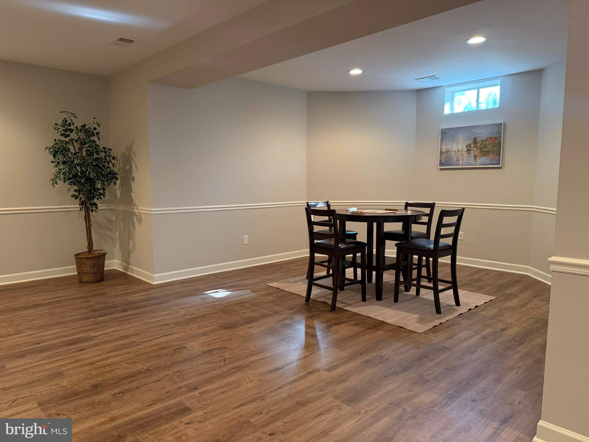 HOLLY RIDGE AT LAWNVALE - Residential