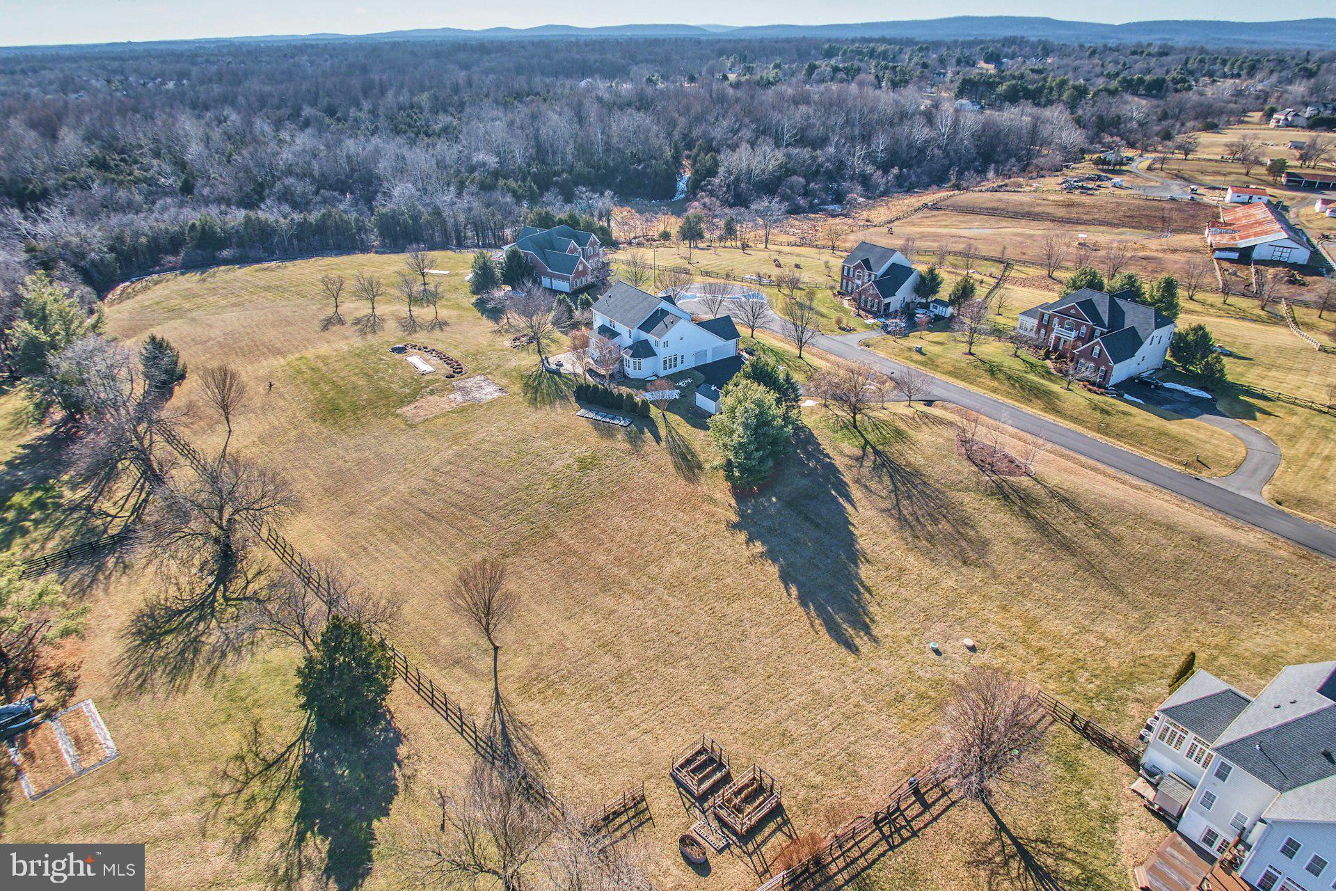 HOLLY RIDGE AT LAWNVALE - Residential