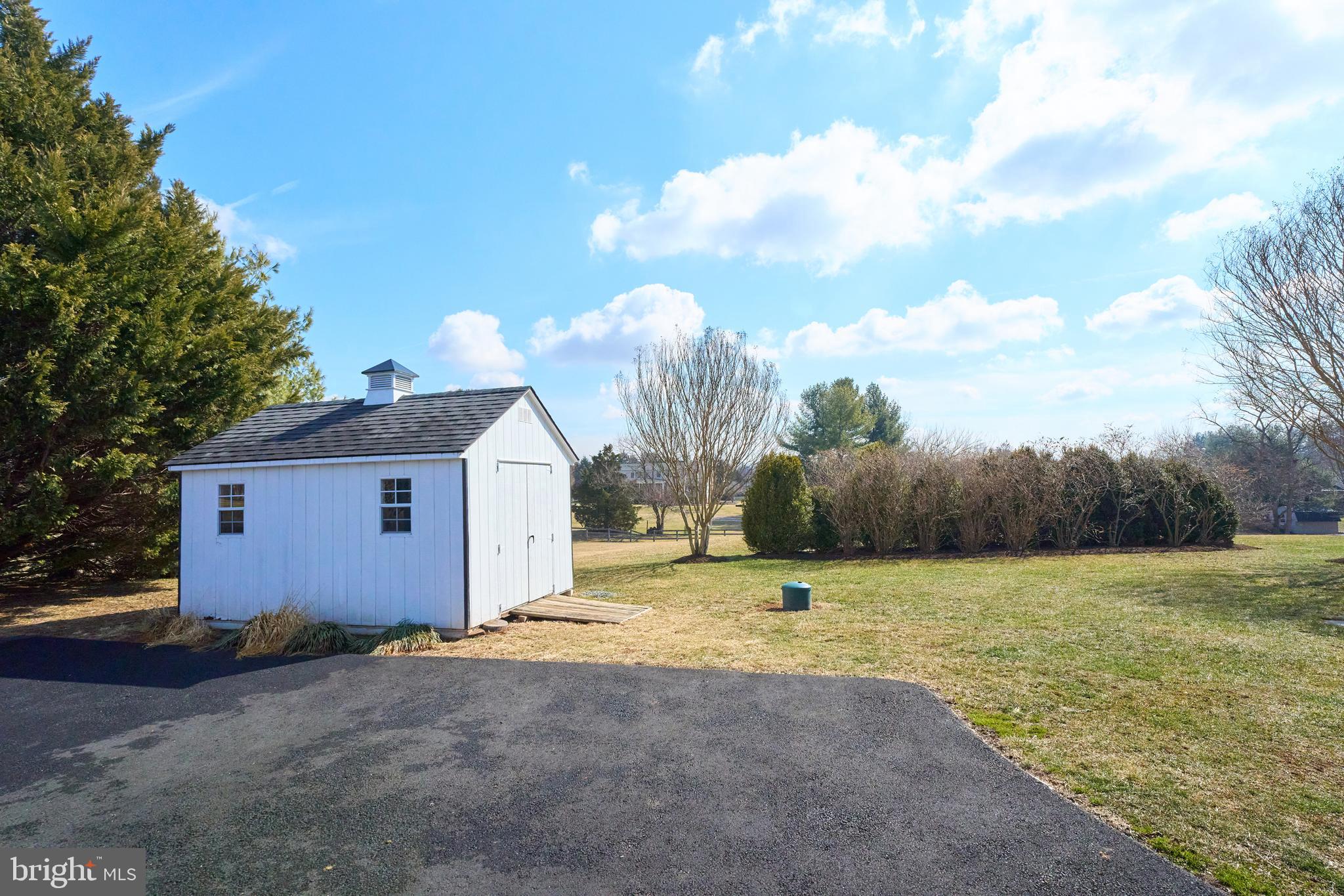 HOLLY RIDGE AT LAWNVALE - Residential