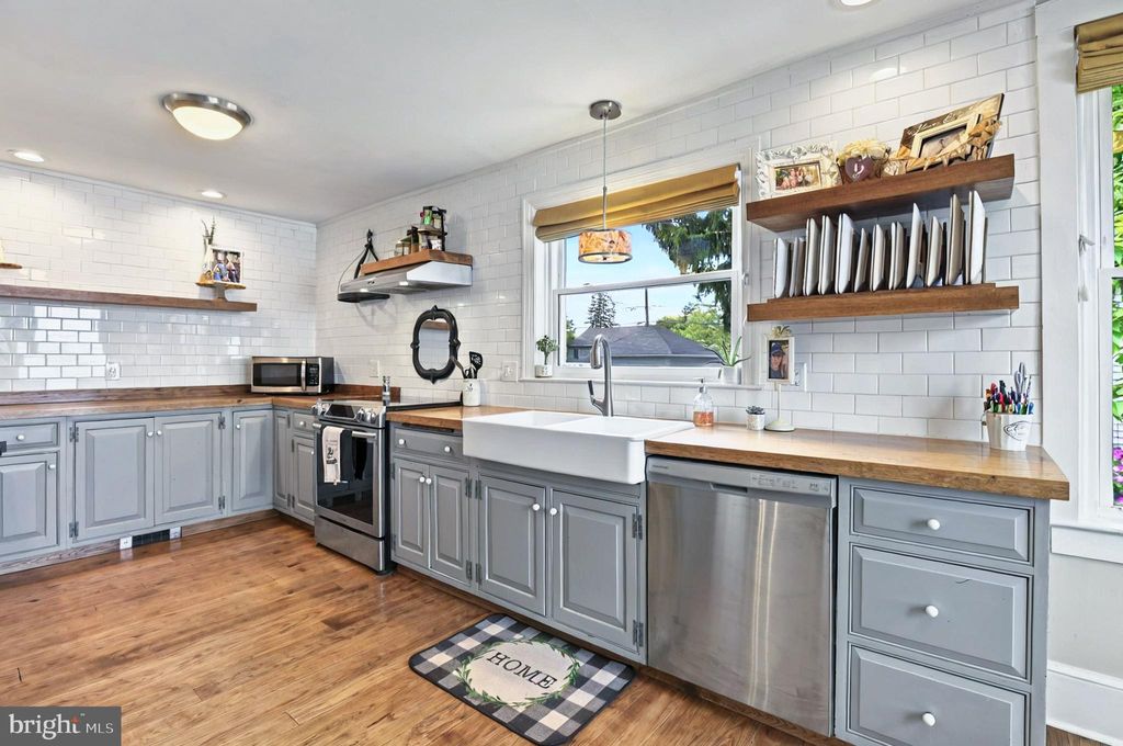 Photo of 221 S State Street, EPHRATA, PA 17522 (MLS # PALA2070288)