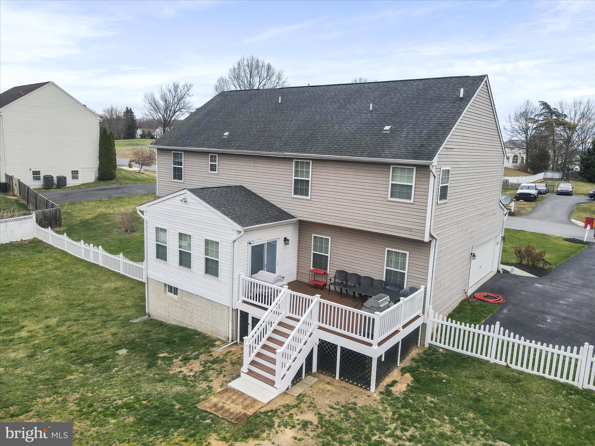 RIVERSIDE ON THE POTOMAC - Residential