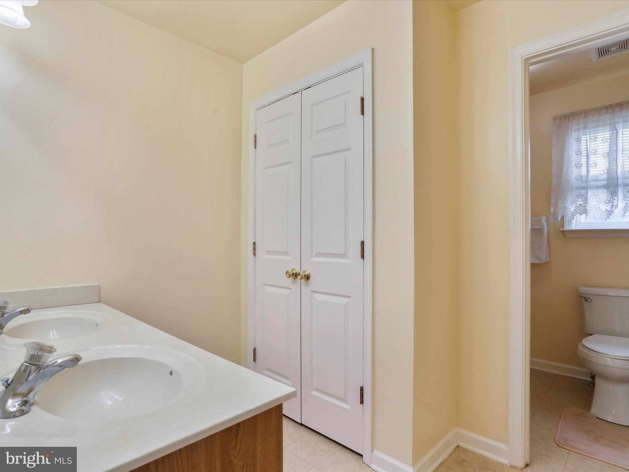 RIVERSIDE ON THE POTOMAC - Residential