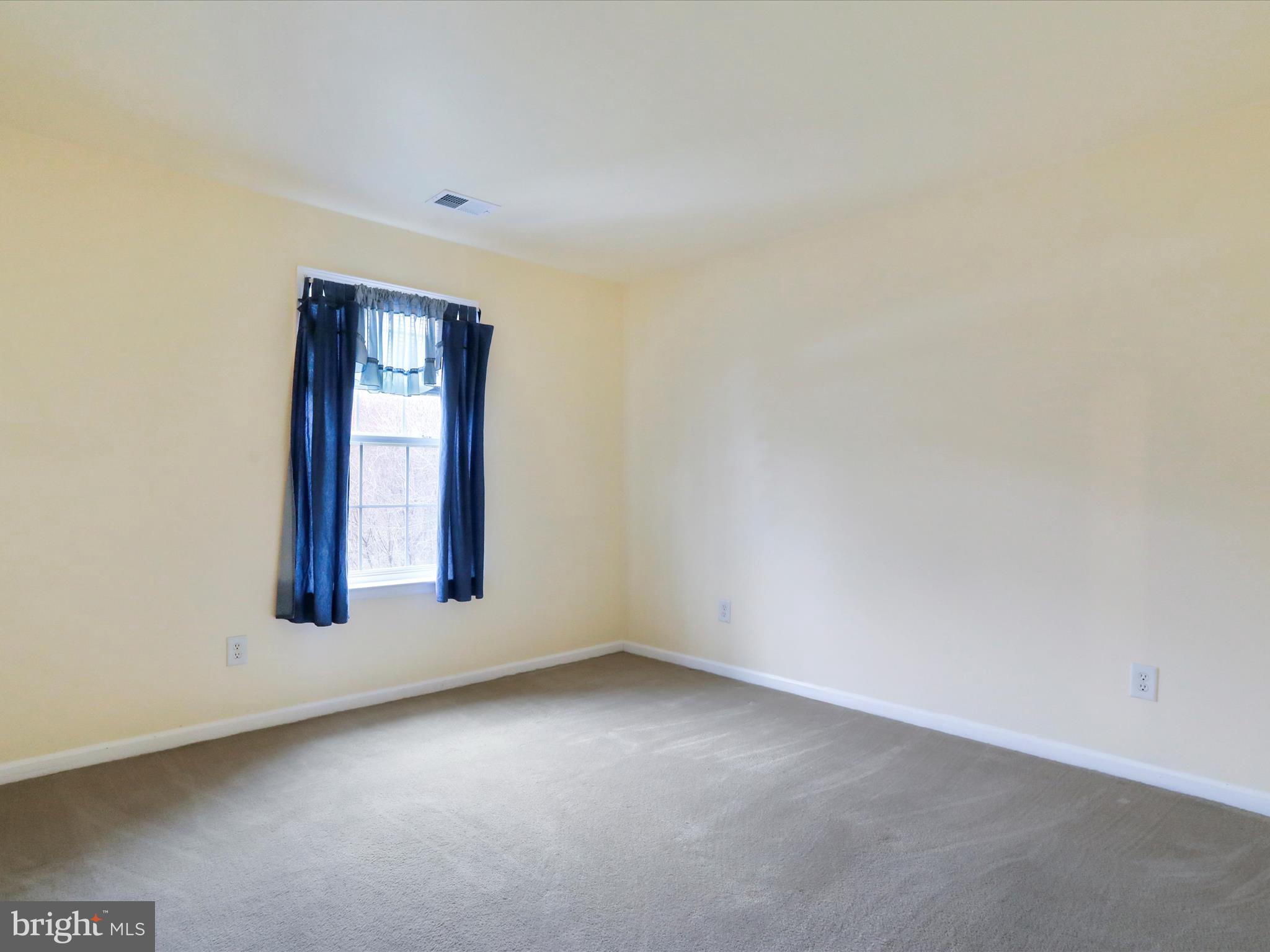 RIVERSIDE ON THE POTOMAC - Residential